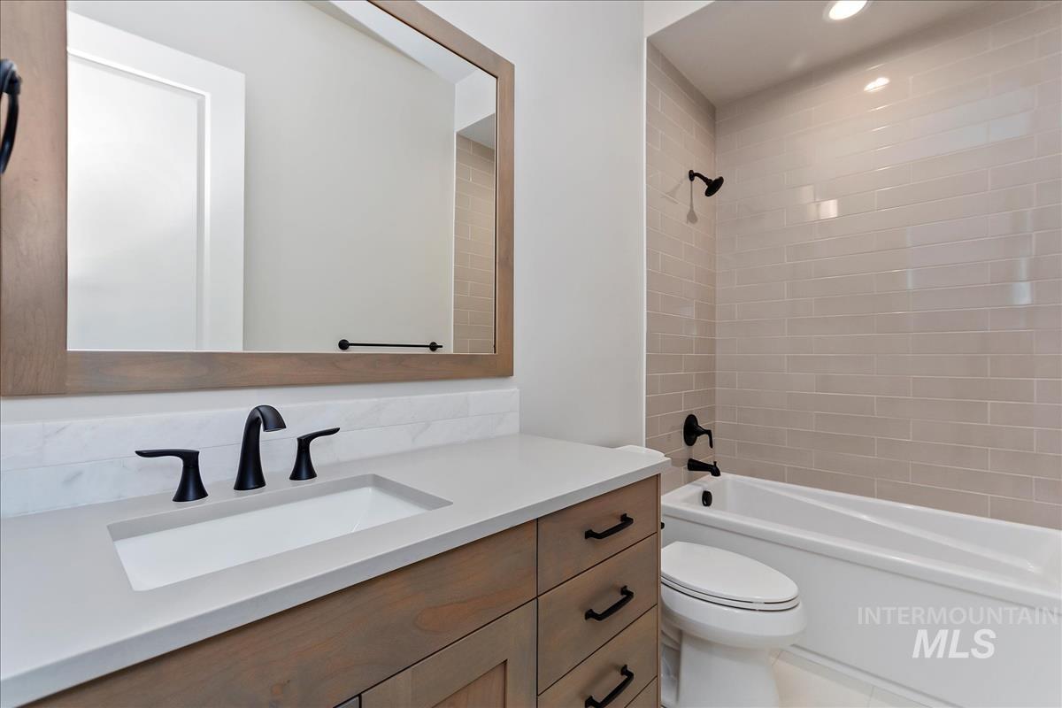 11020 S Yeoman Pl. Property Photo 26