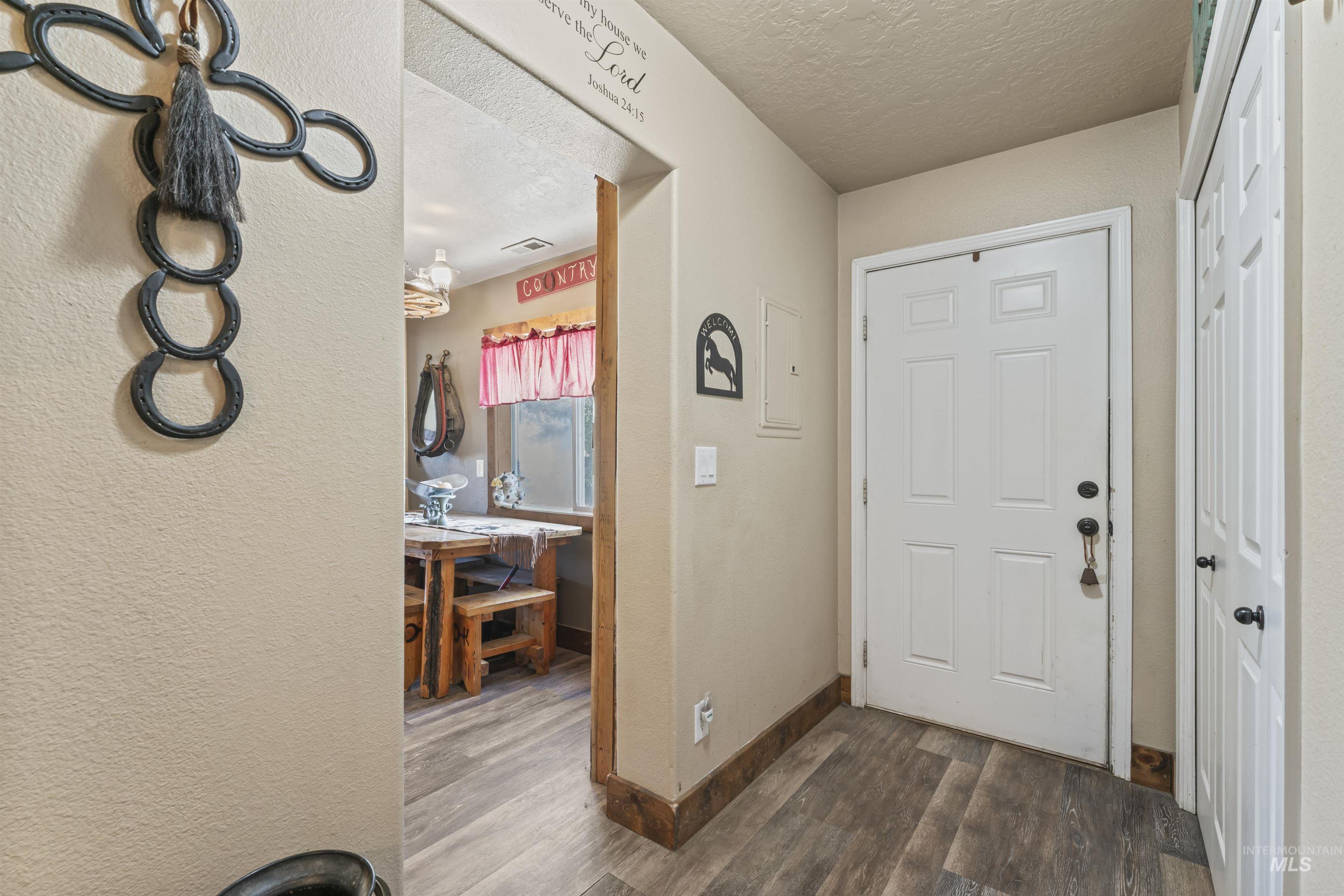 9221 Brill Road Property Photo 10