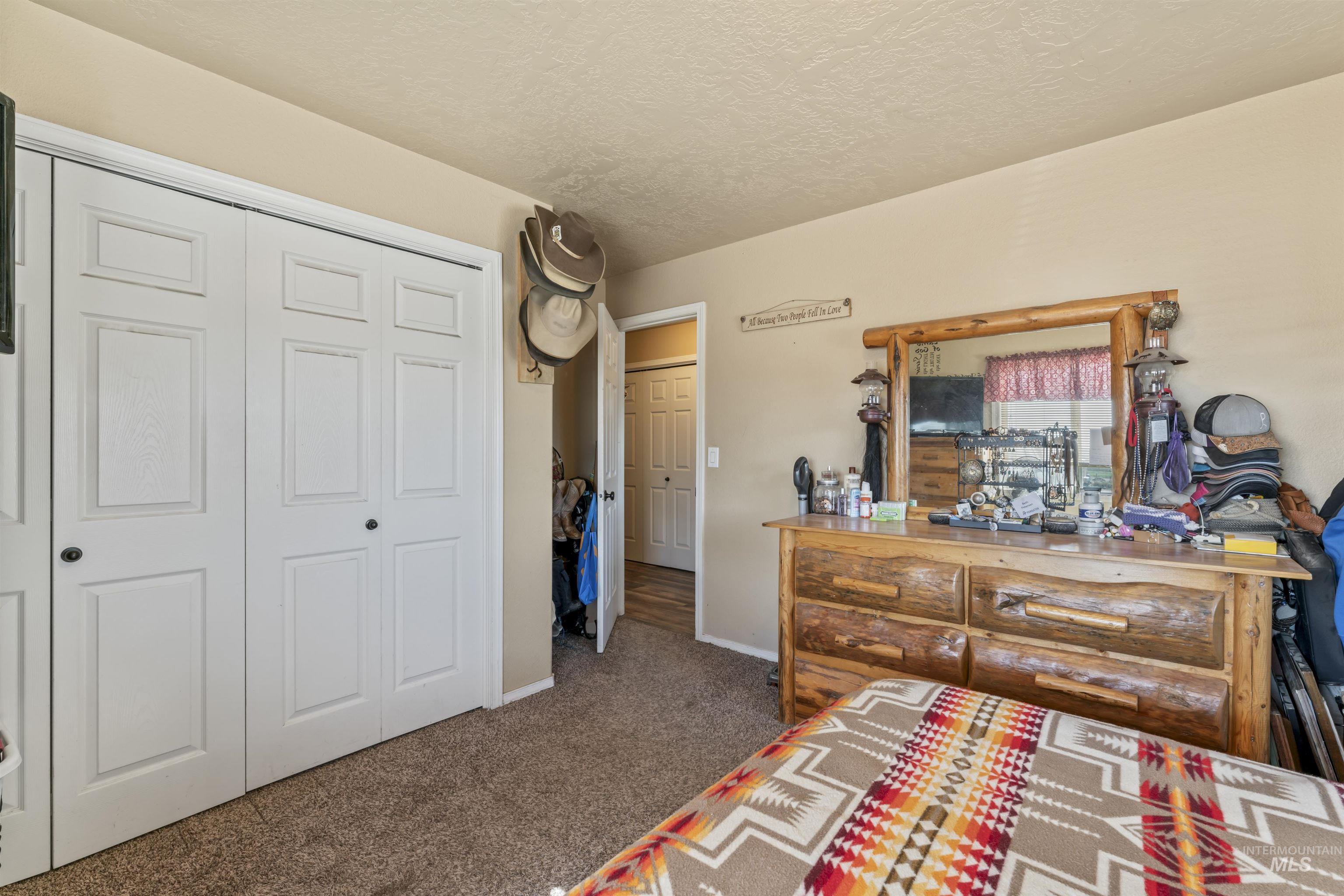 9221 Brill Road Property Photo 18