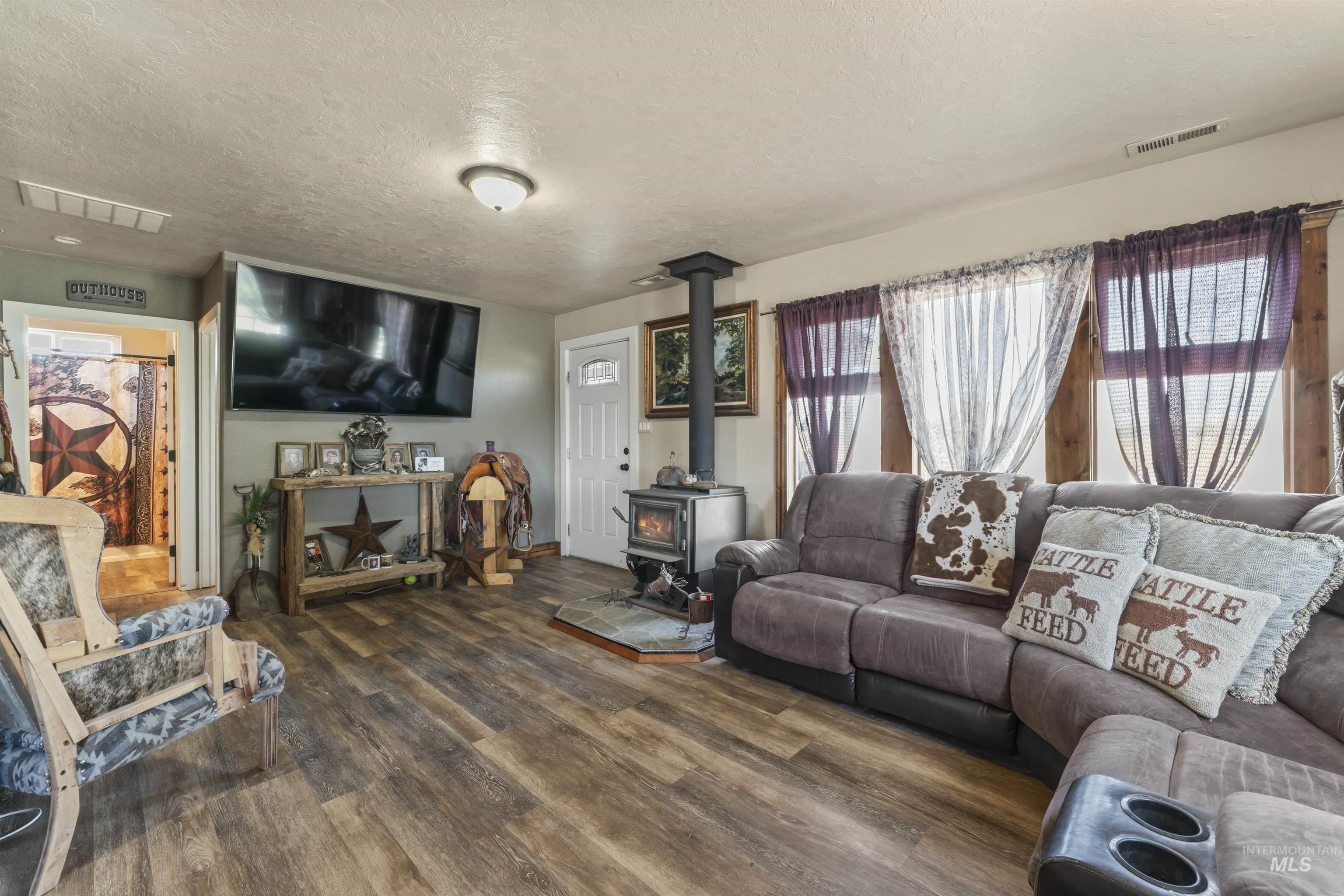 9221 Brill Road Property Photo 24