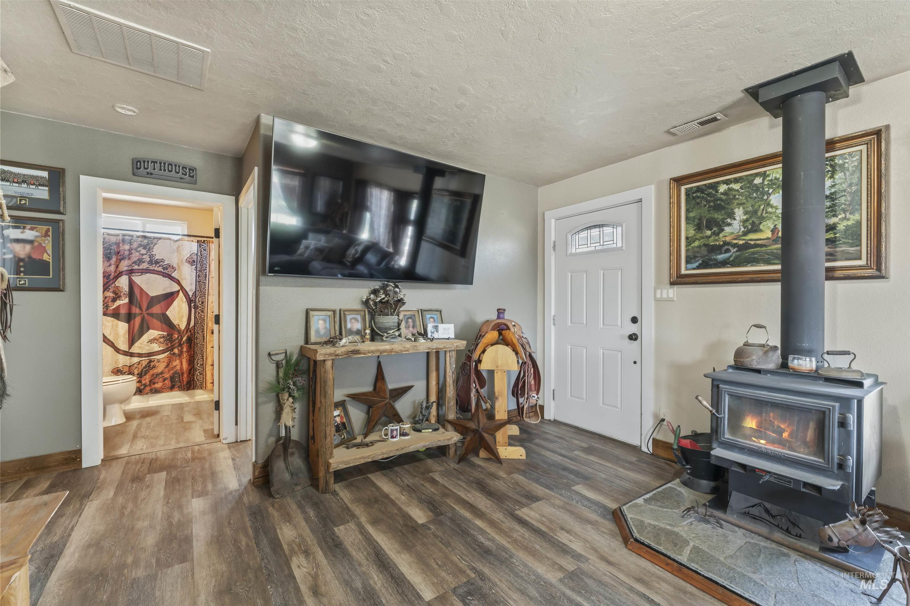 9221 Brill Road Property Photo 25