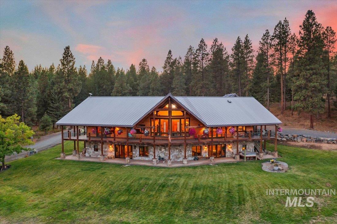 62924 Wolf Creek Ln