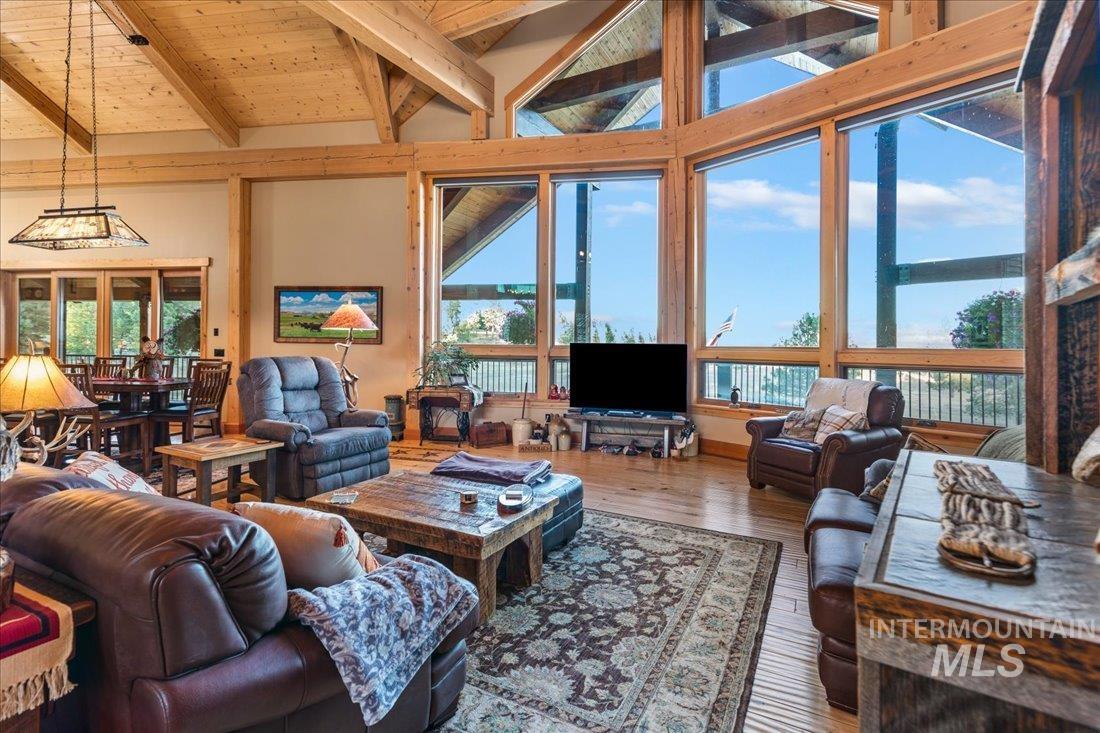 62924 Wolf Creek Ln Property Photo 14