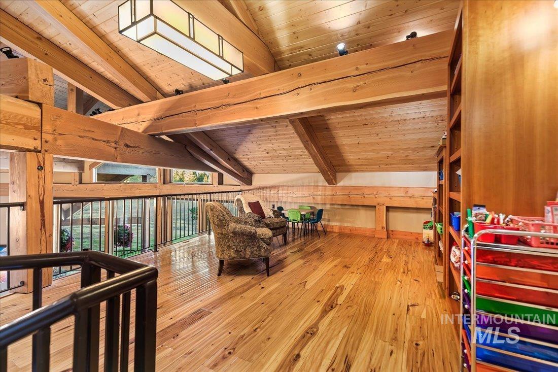 62924 Wolf Creek Ln Property Photo 15