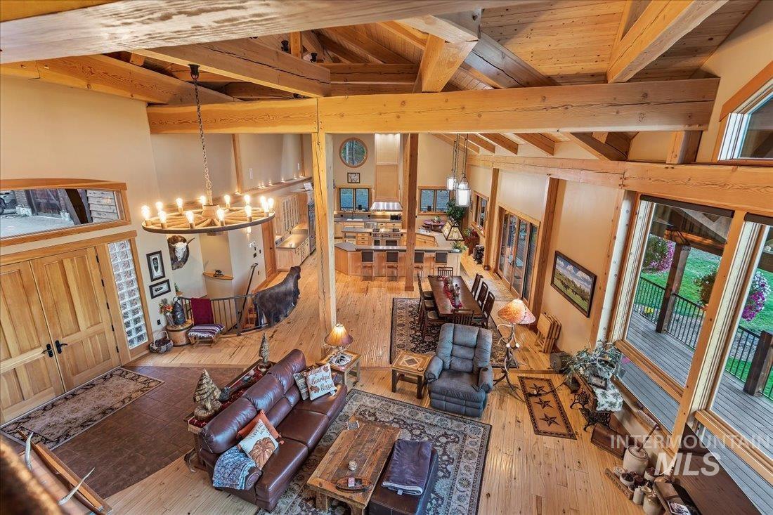 62924 Wolf Creek Ln Property Photo 16