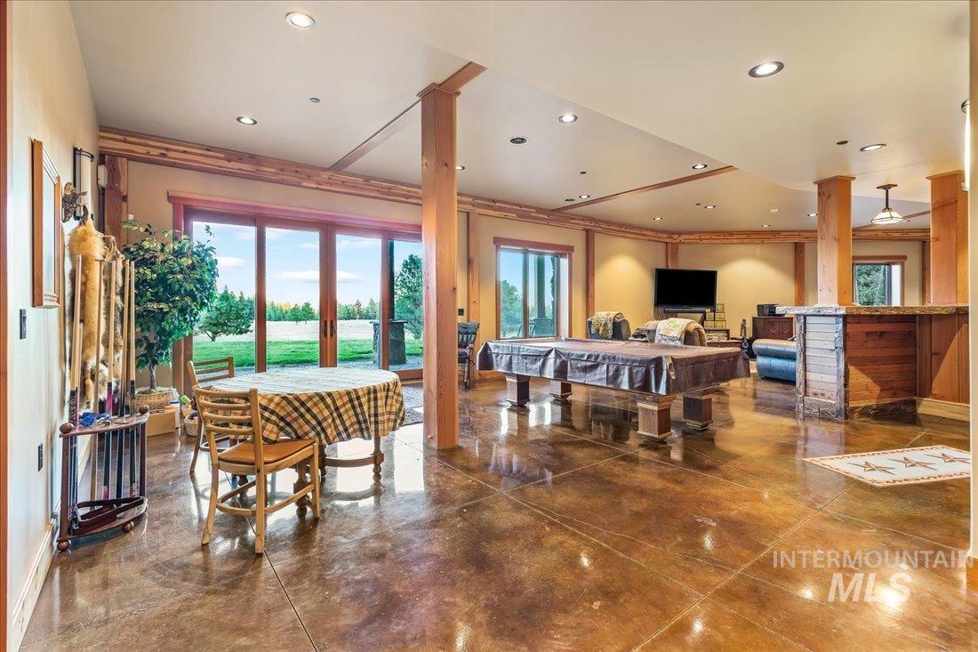 62924 Wolf Creek Ln Property Photo 19