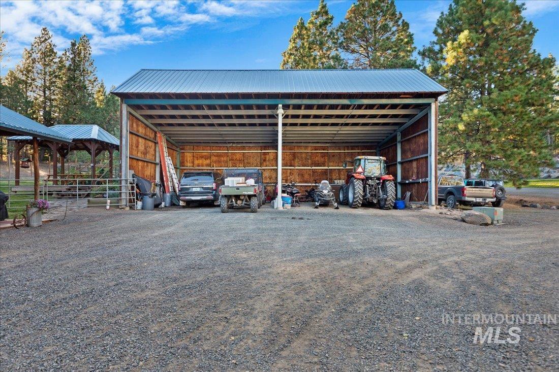 62924 Wolf Creek Ln Property Photo 31