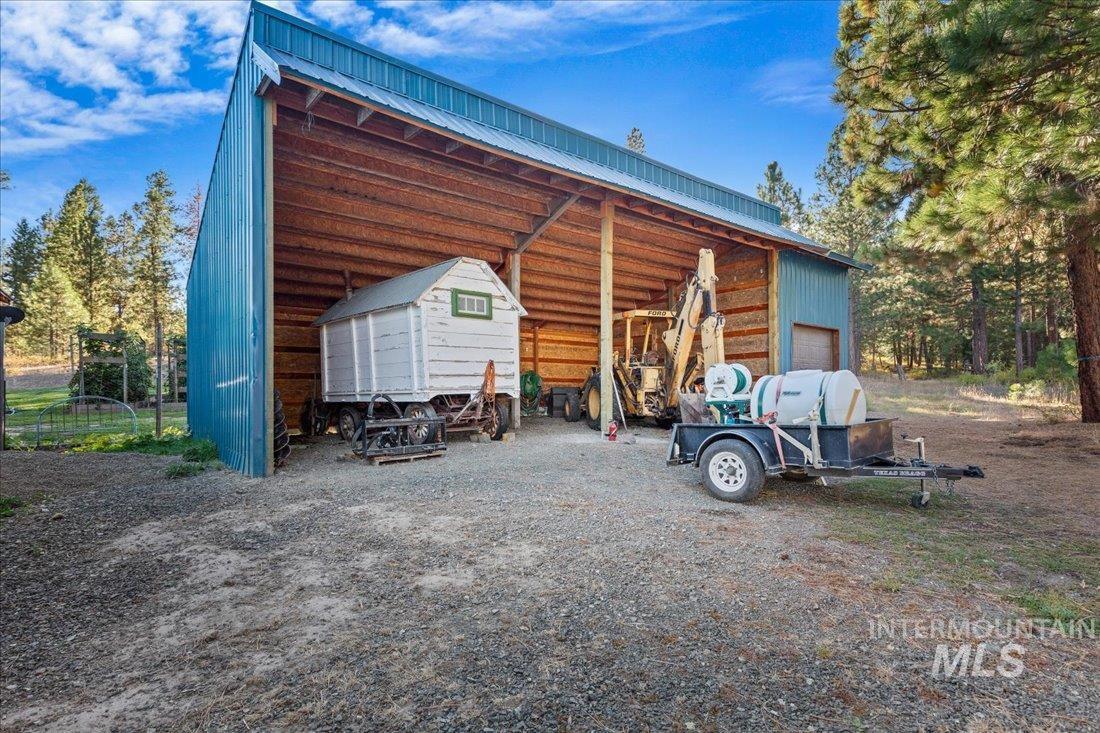62924 Wolf Creek Ln Property Photo 32
