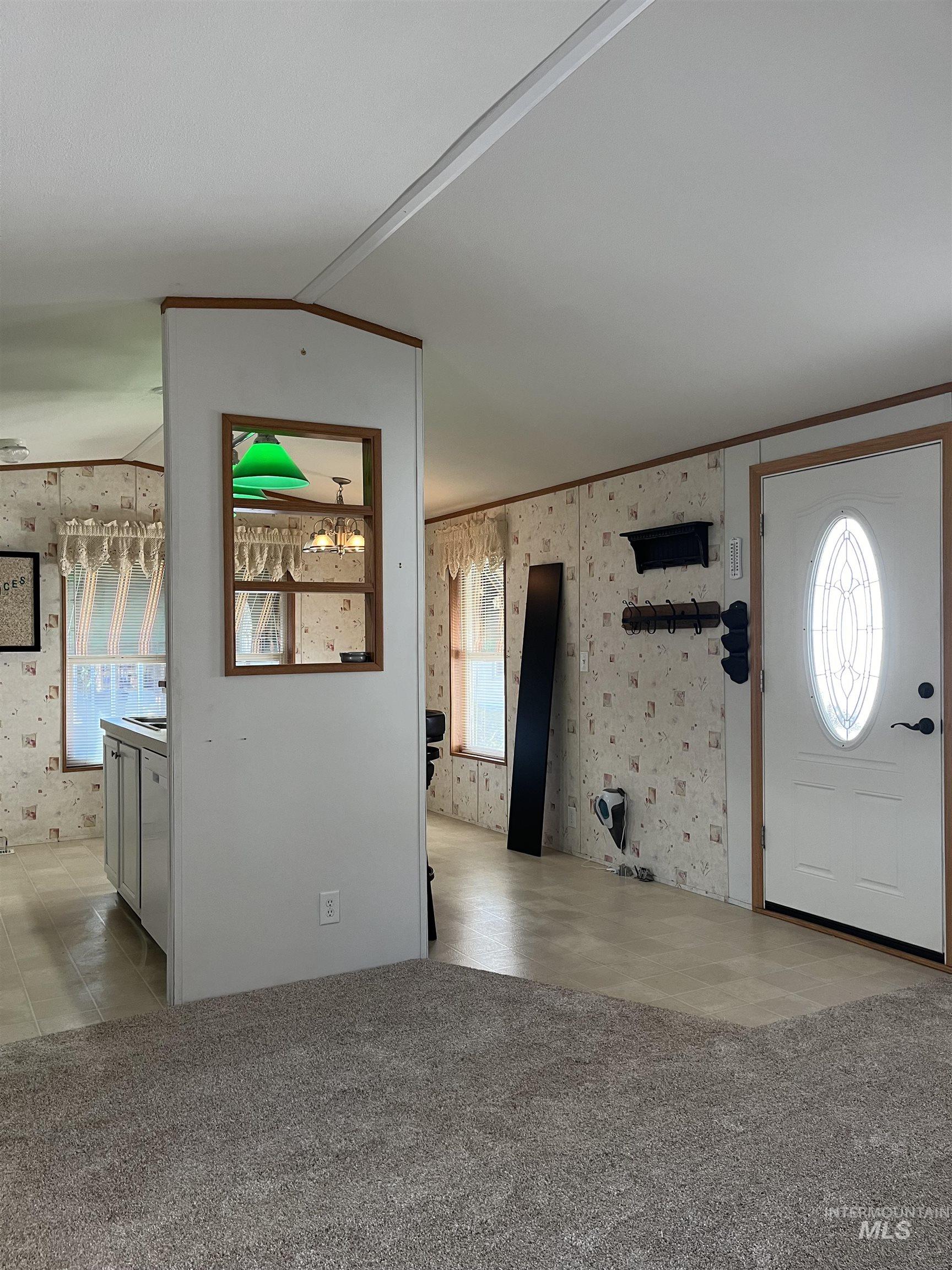 7822 W Manassas Lane Property Photo 4