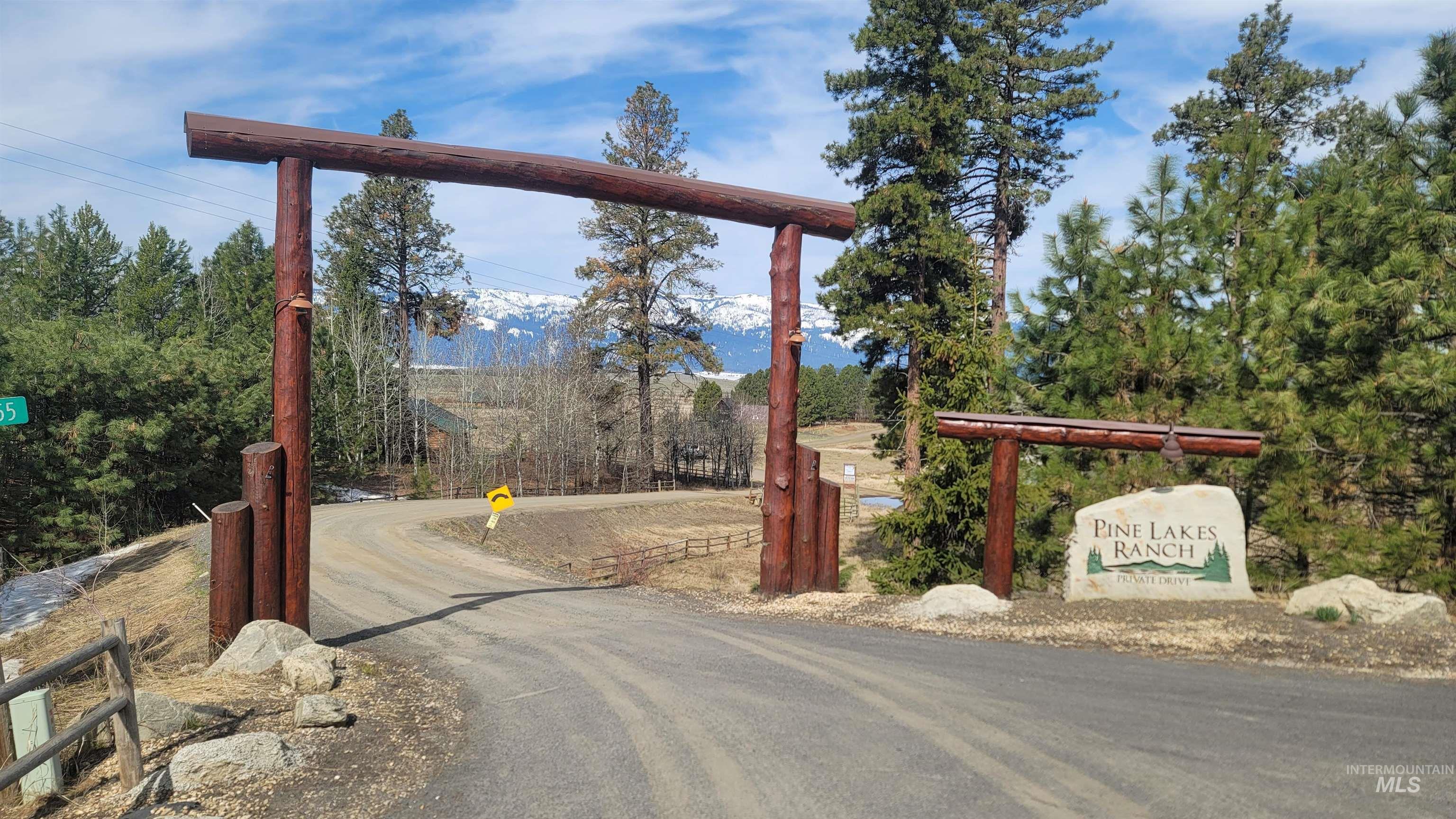 1483 Pine Lakes Ranch Rd Property Photo 13