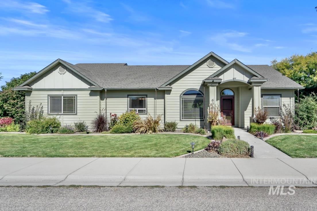600 E Wild Lilac Property Photo