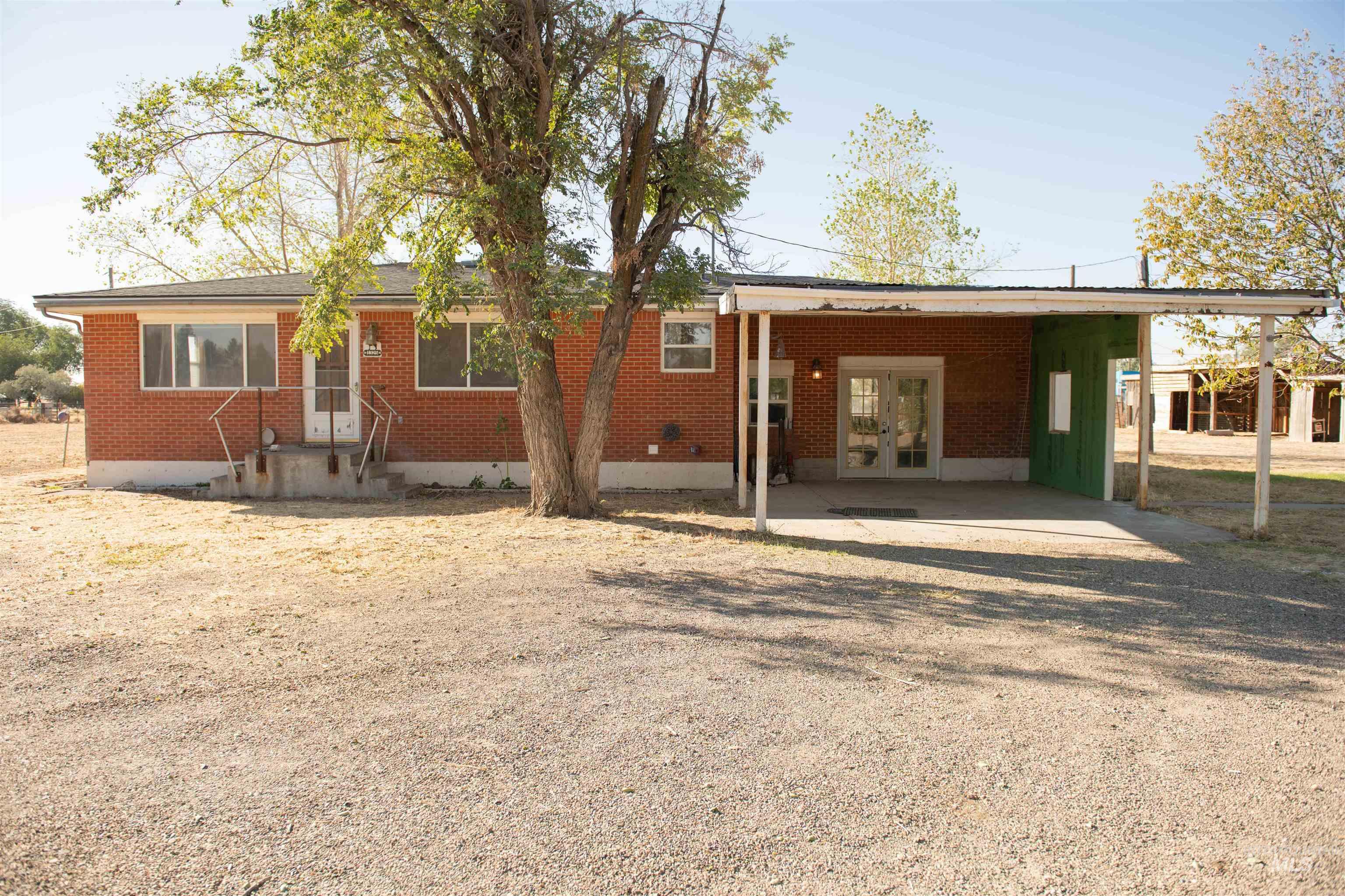 1325 Hwy 51 Property Photo 2