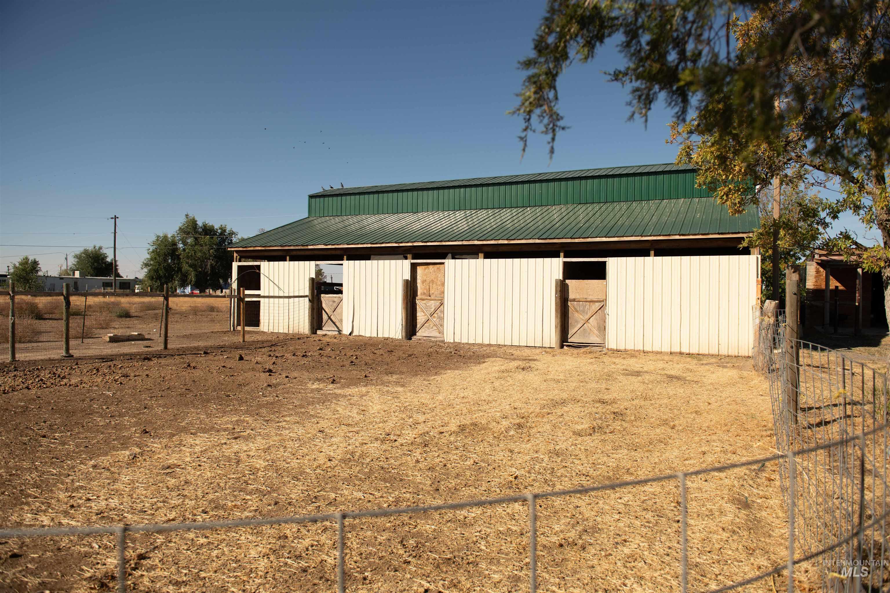 1325 Hwy 51 Property Photo 5