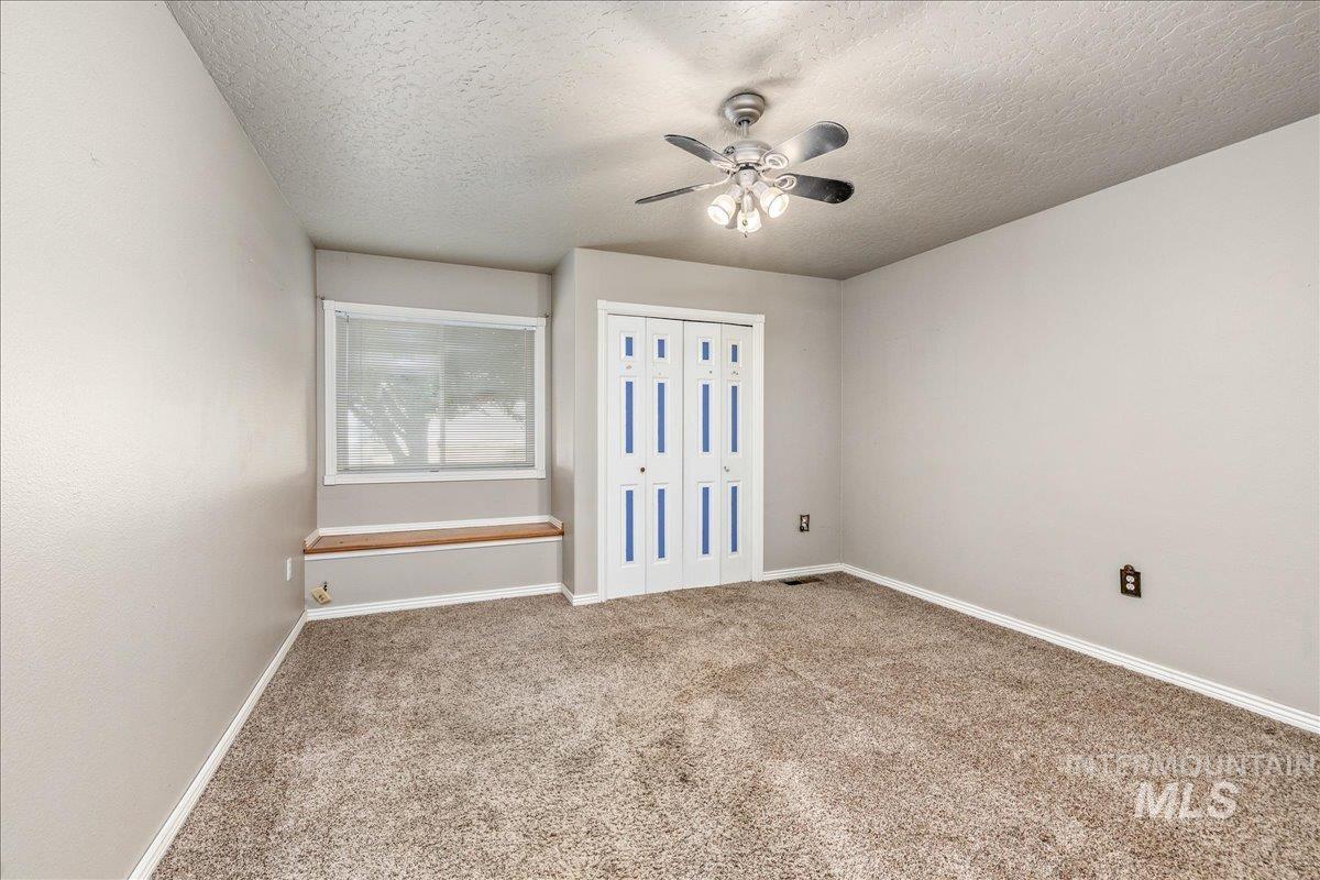 880 W Main Street Property Photo 30