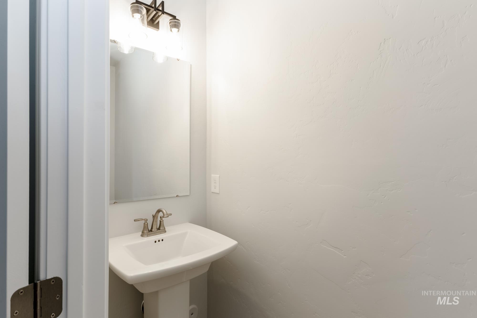 873 W Jasper St Property Photo 10