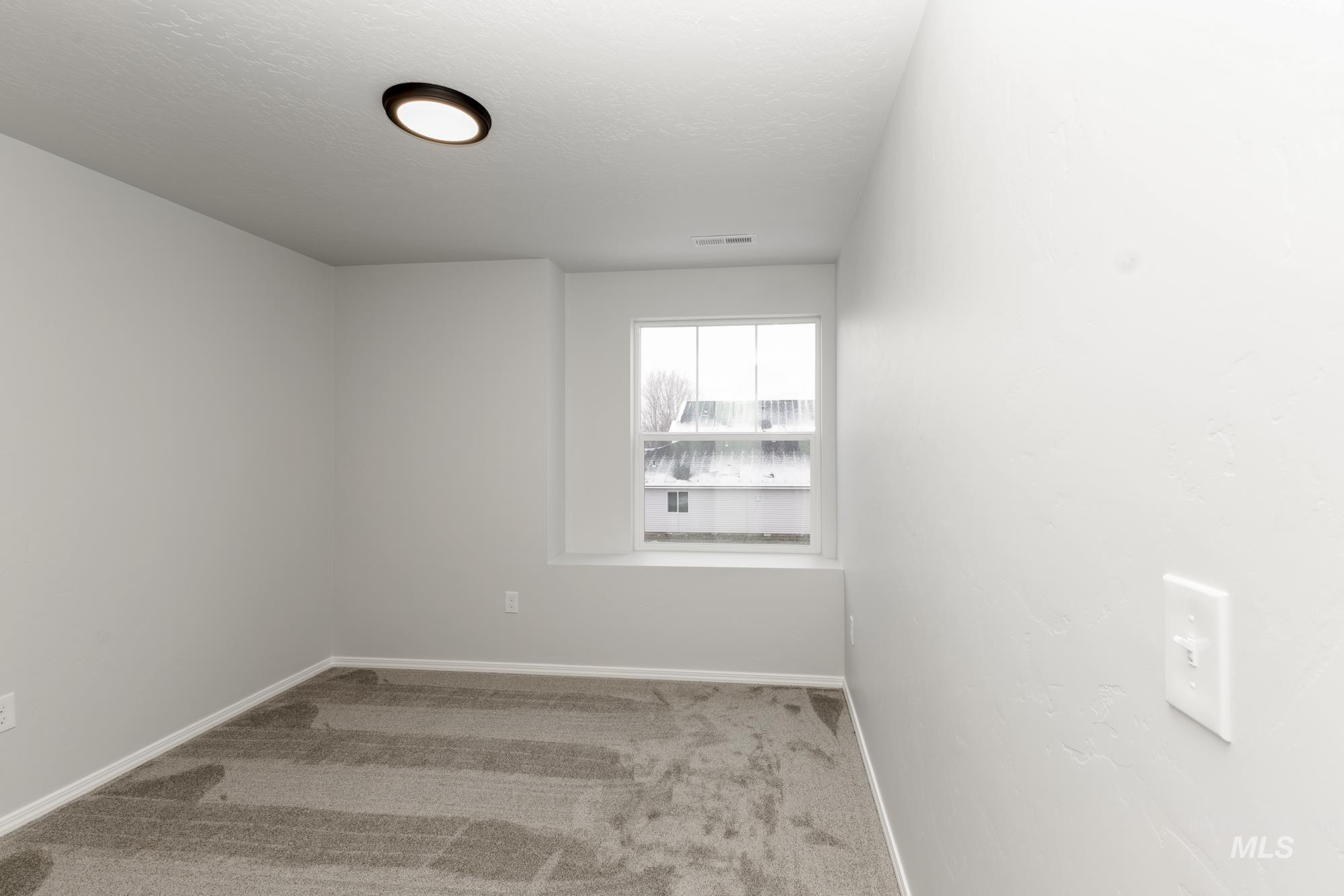 873 W Jasper St Property Photo 15
