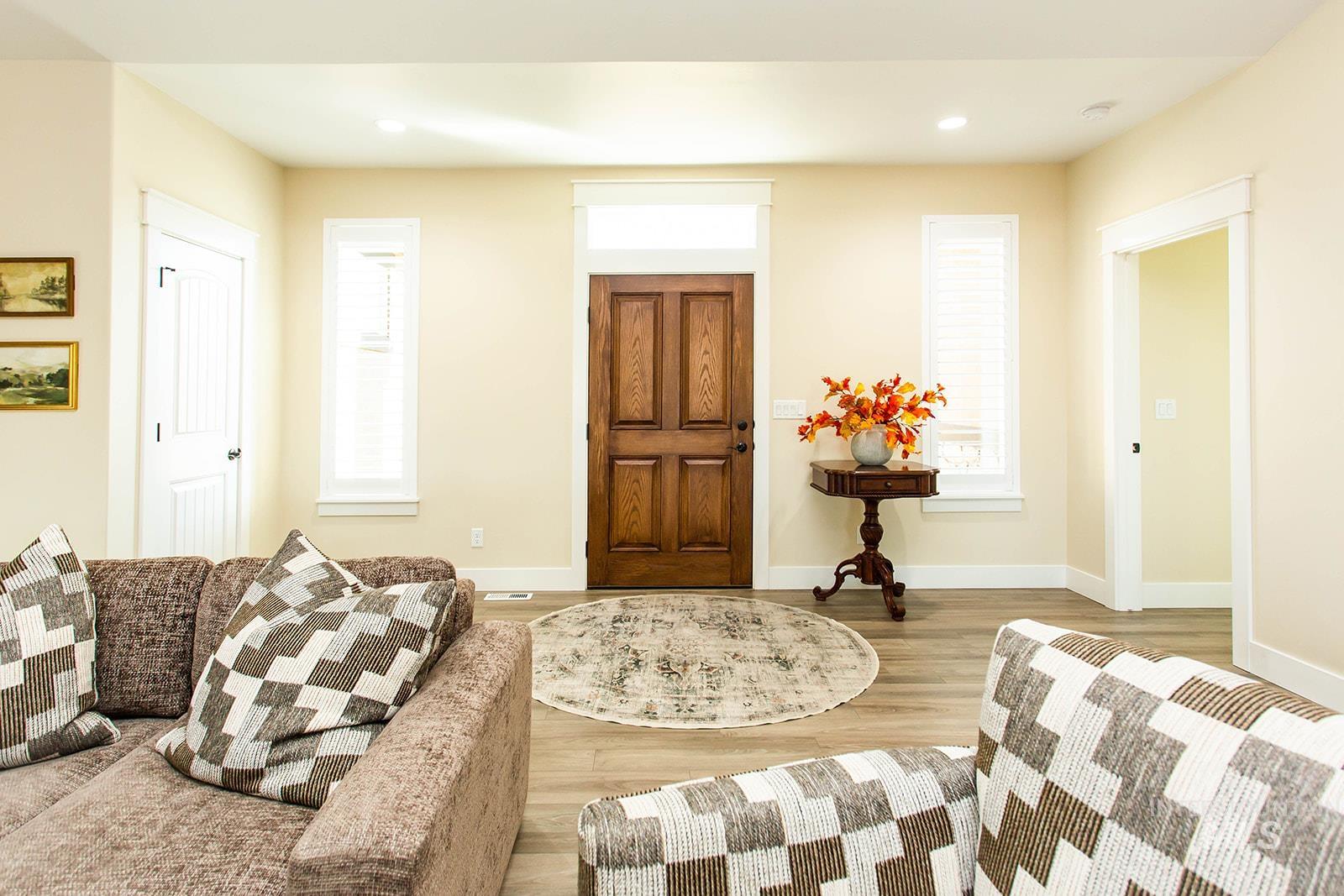 1529 Clear Creek Loop Property Photo 5