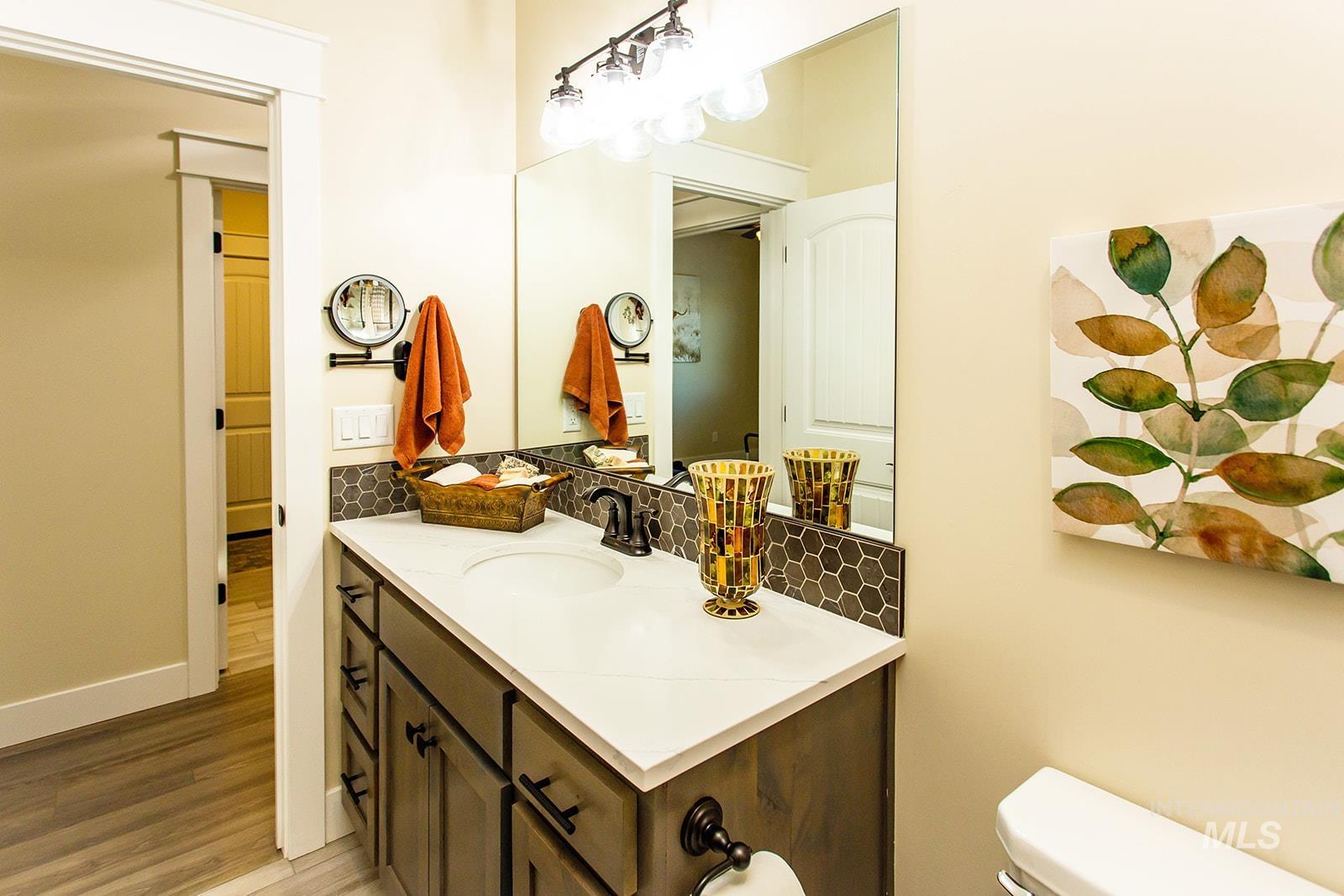 1529 Clear Creek Loop Property Photo 37