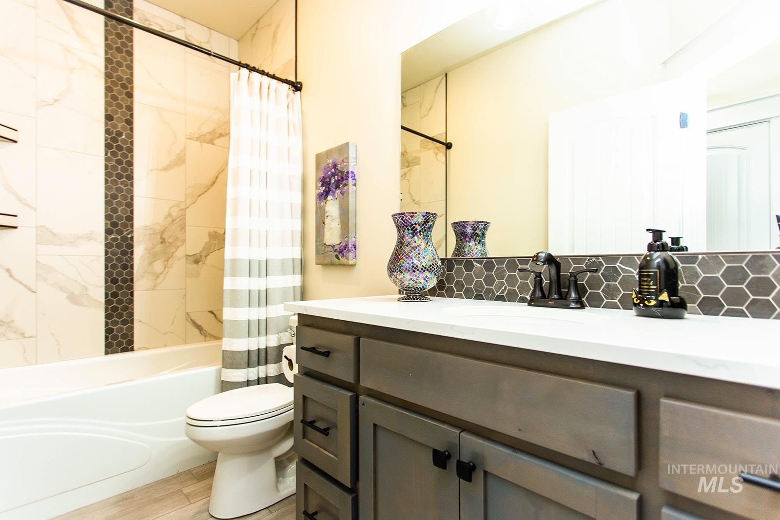 1529 Clear Creek Loop Property Photo 39