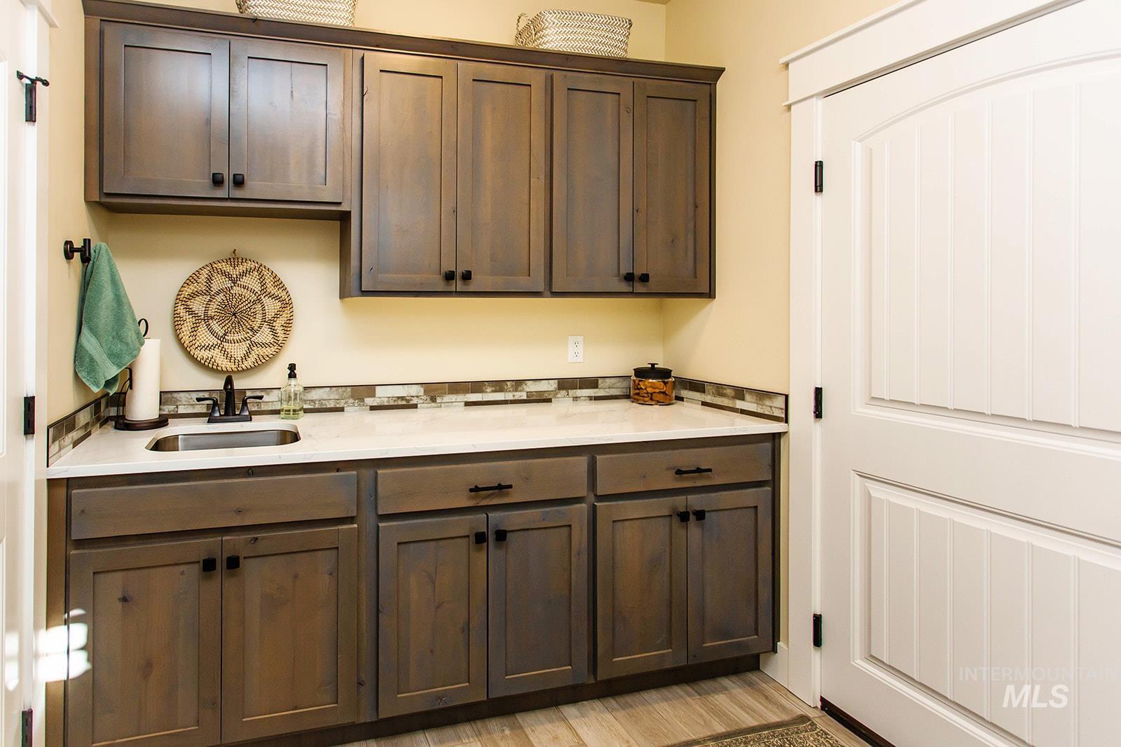 1529 Clear Creek Loop Property Photo 43