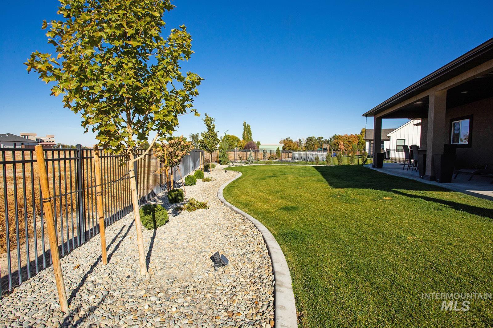 1529 Clear Creek Loop Property Photo 46