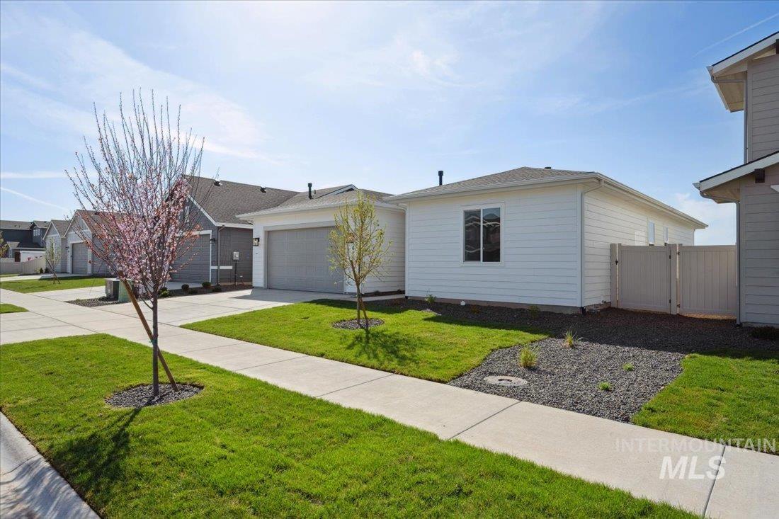6271 W Pewter Point St Property Photo 2