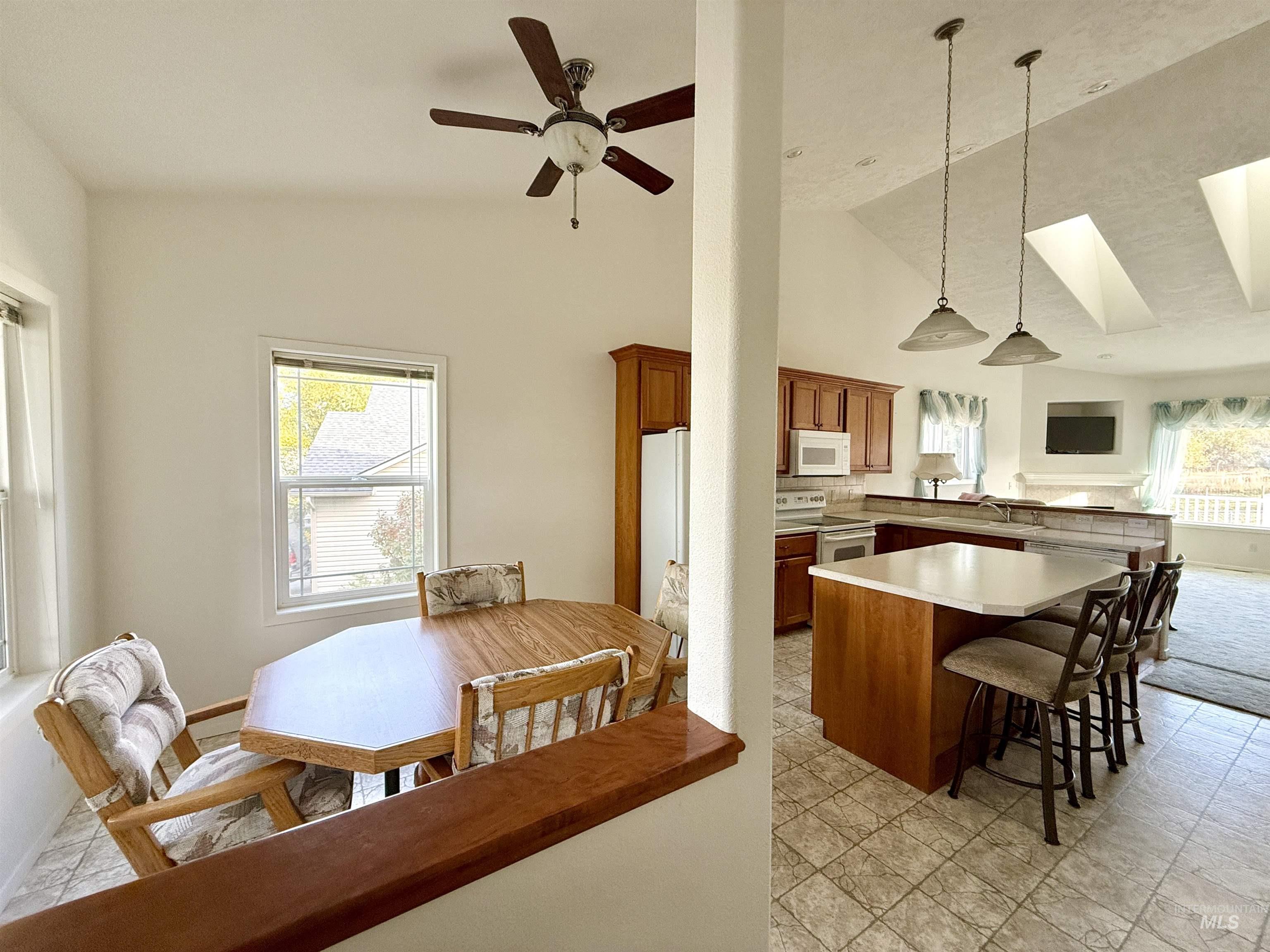 410 Aspen Lane Property Photo 4