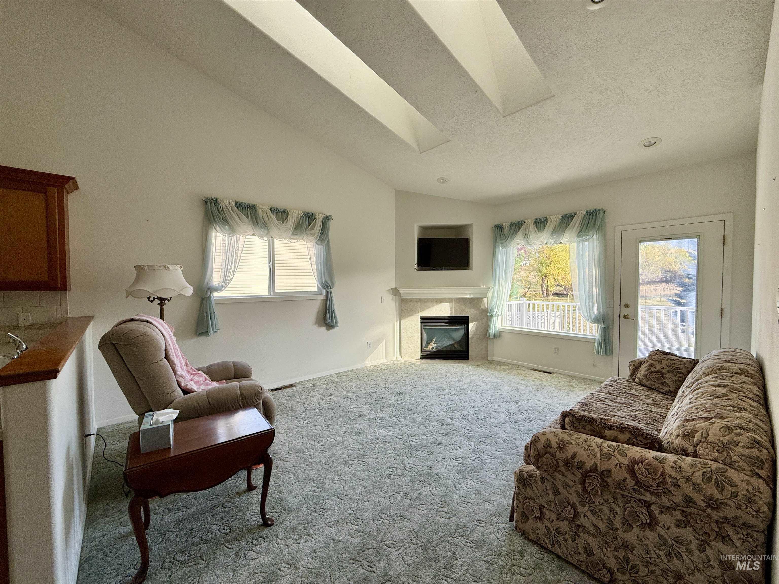 410 Aspen Lane Property Photo 9