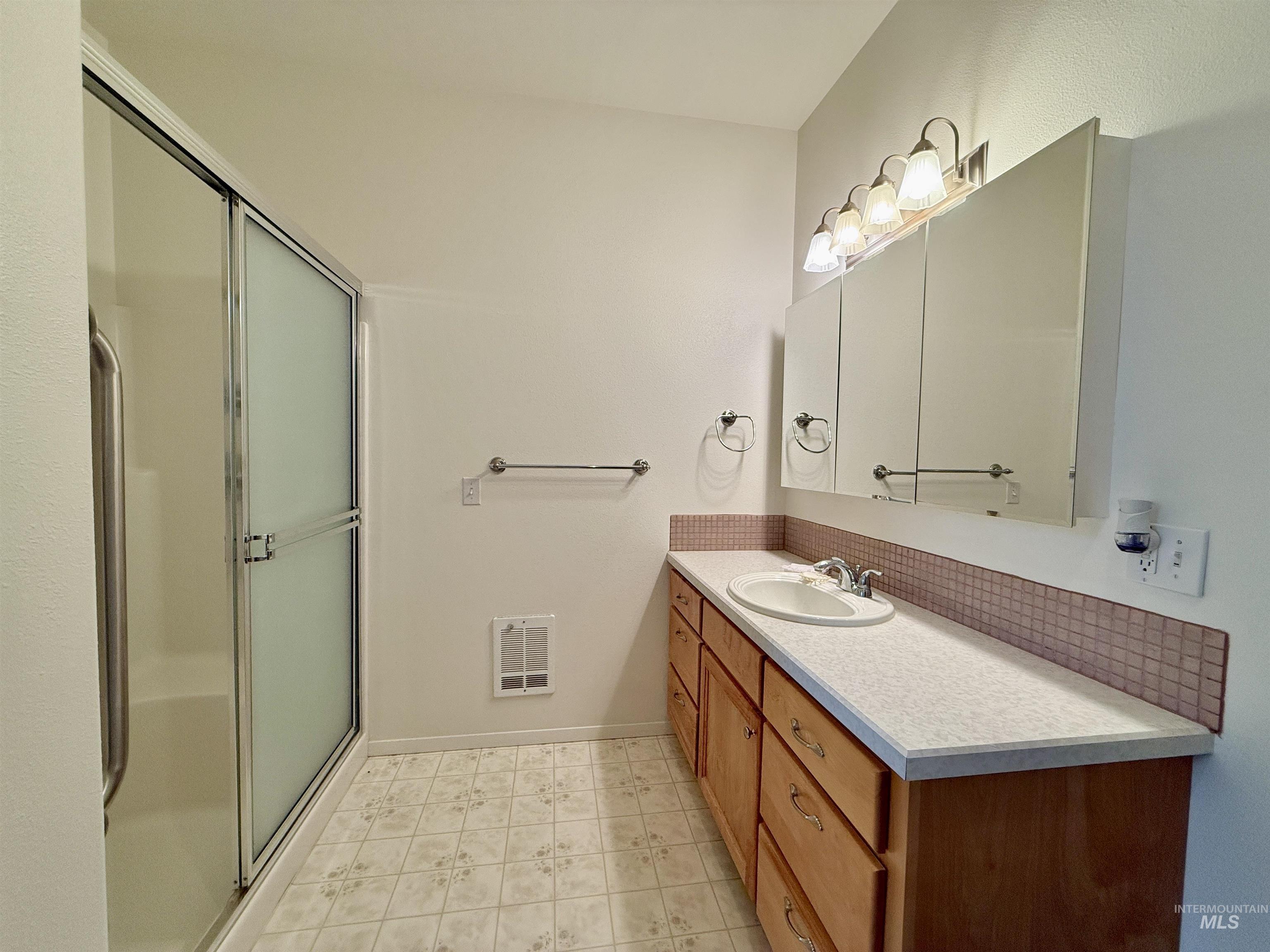 410 Aspen Lane Property Photo 13