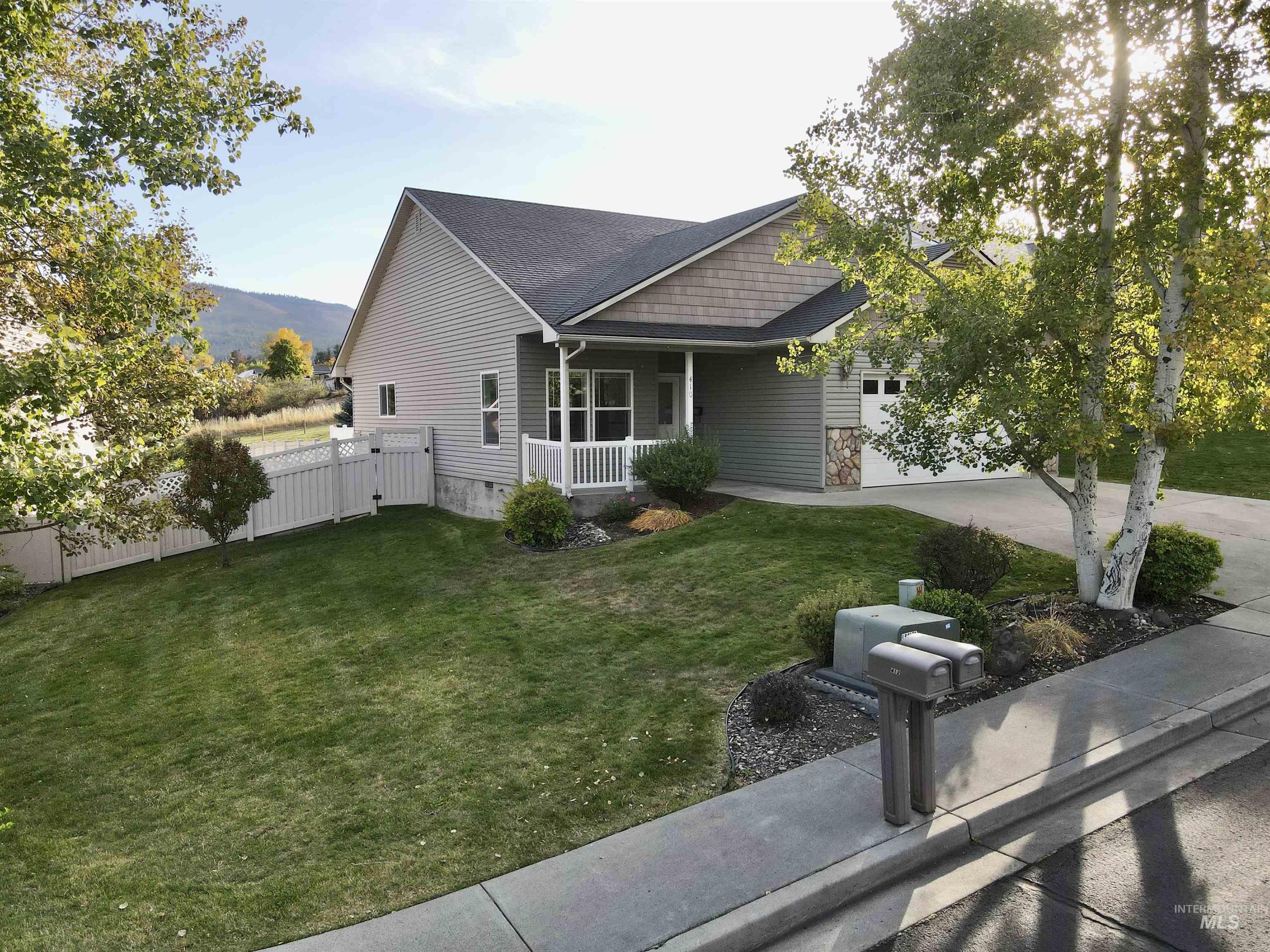 410 Aspen Lane Property Photo 26