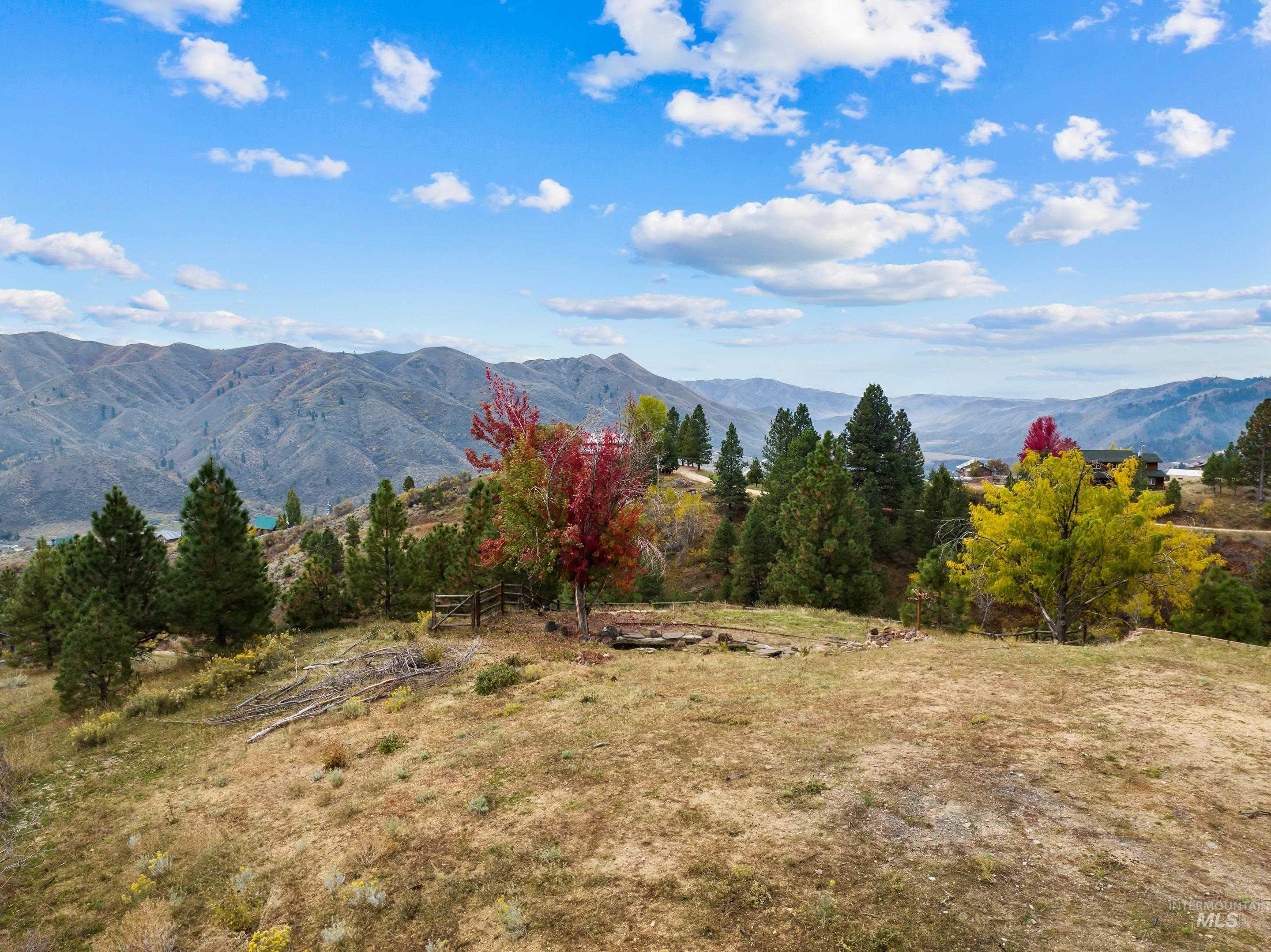 210 Evergreen Dr Property Photo 13