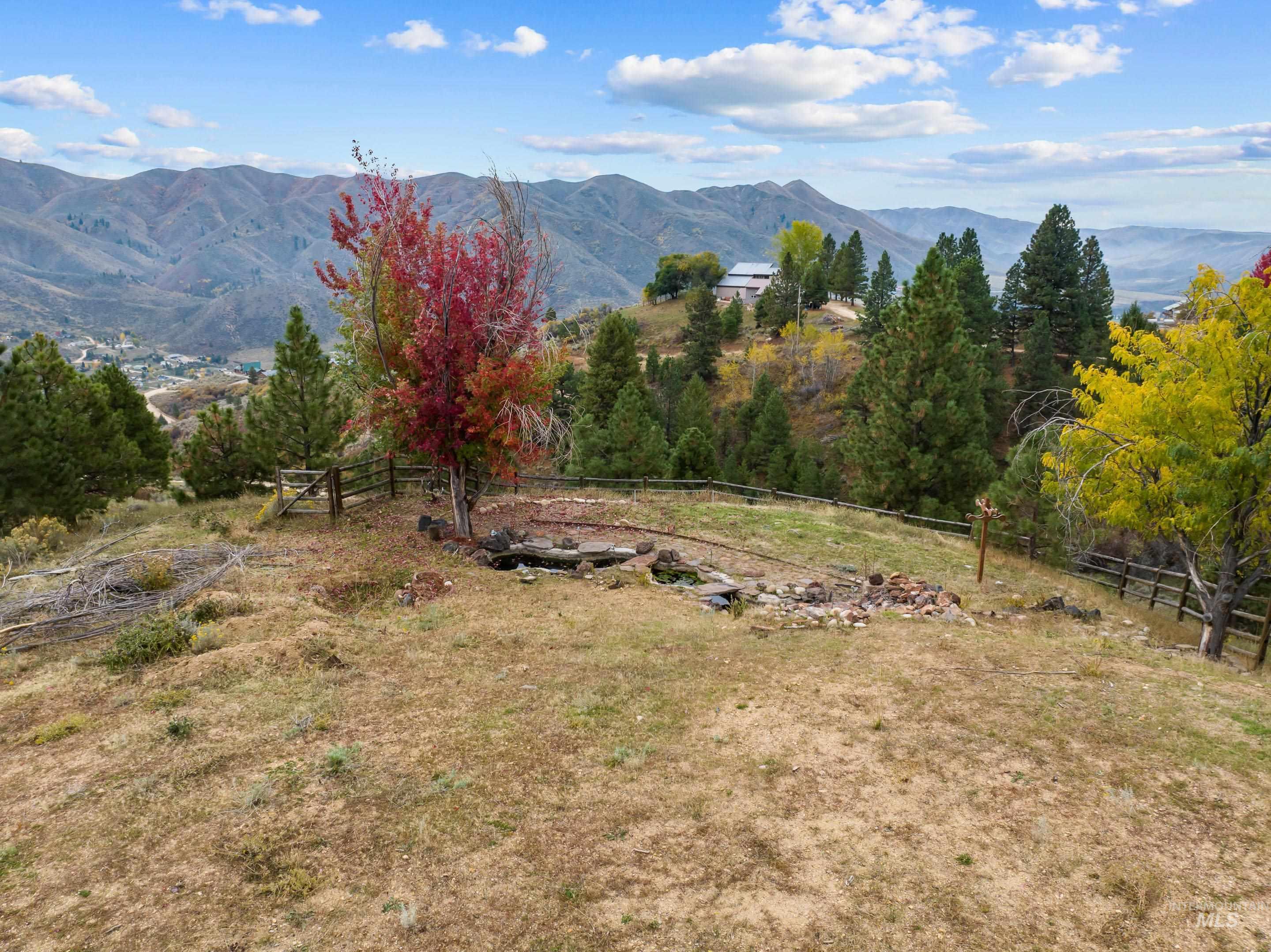 210 Evergreen Dr Property Photo 14