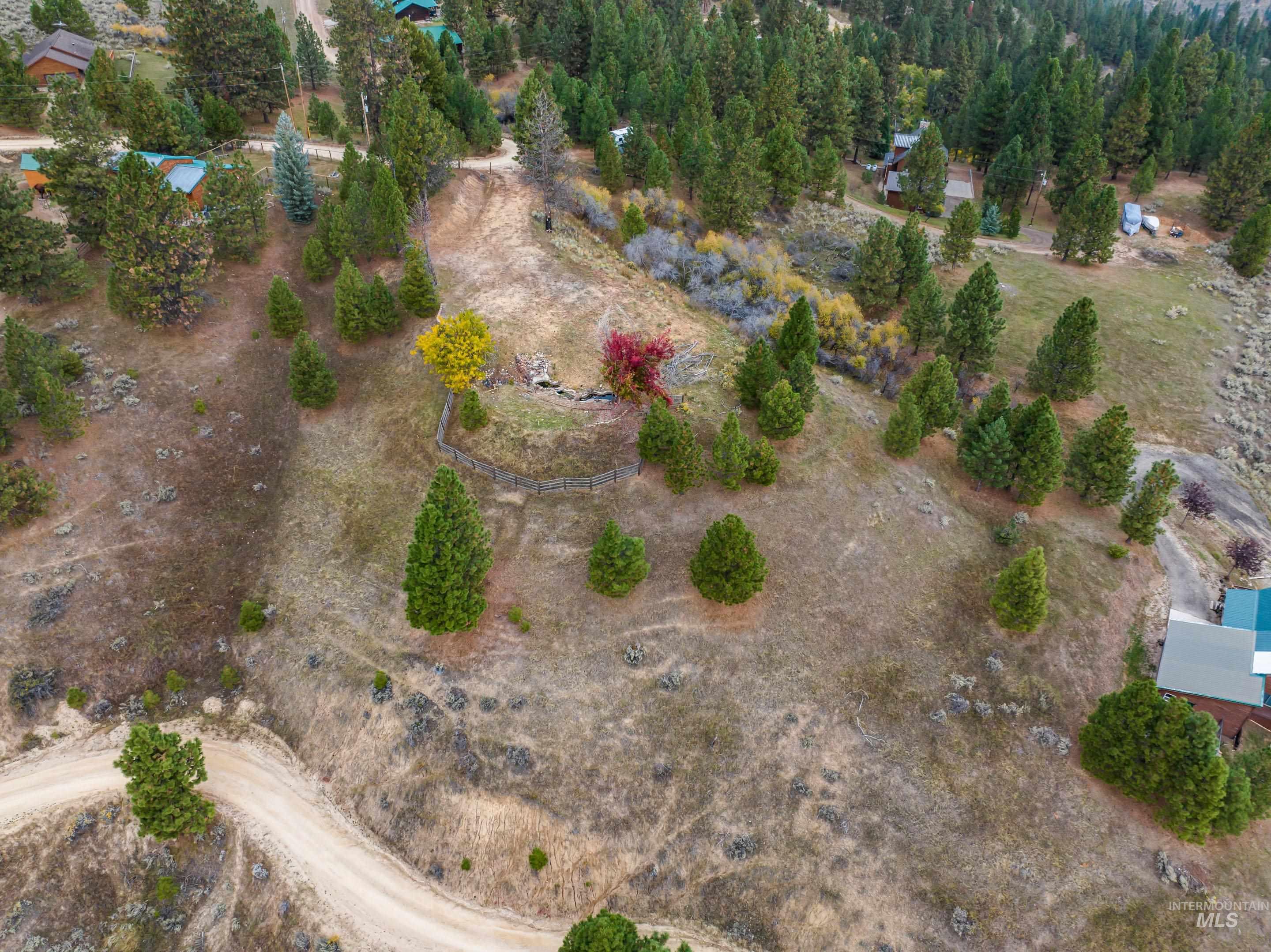 210 Evergreen Dr Property Photo 22