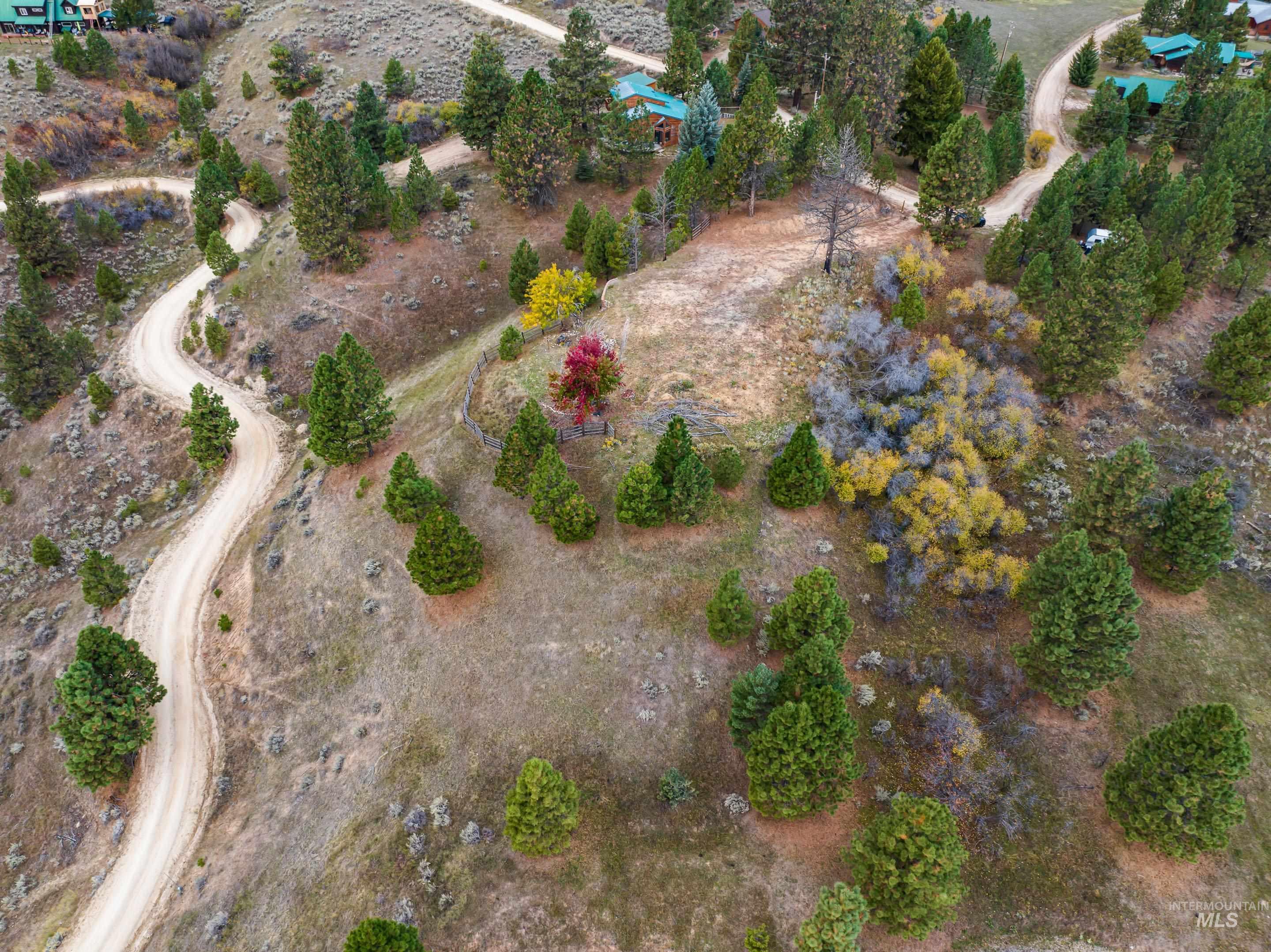 210 Evergreen Dr Property Photo 24