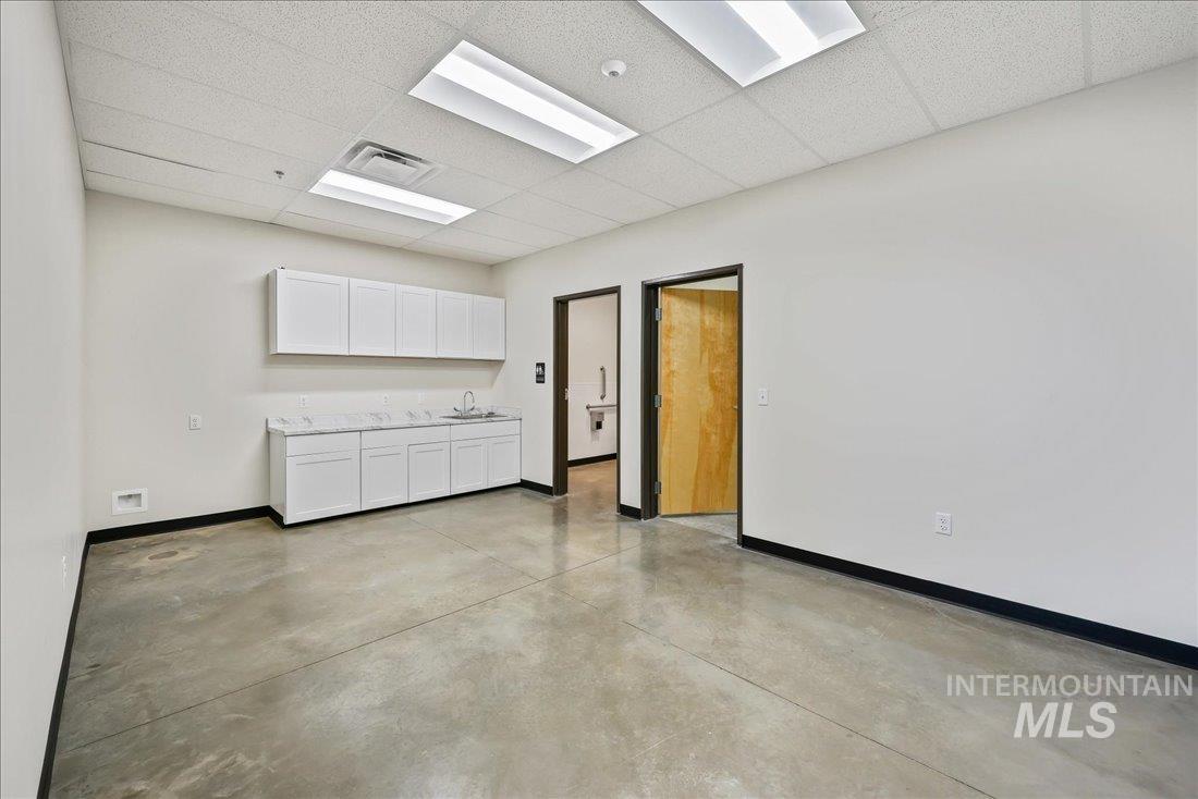 21917 Thorsten Ave Property Photo 15