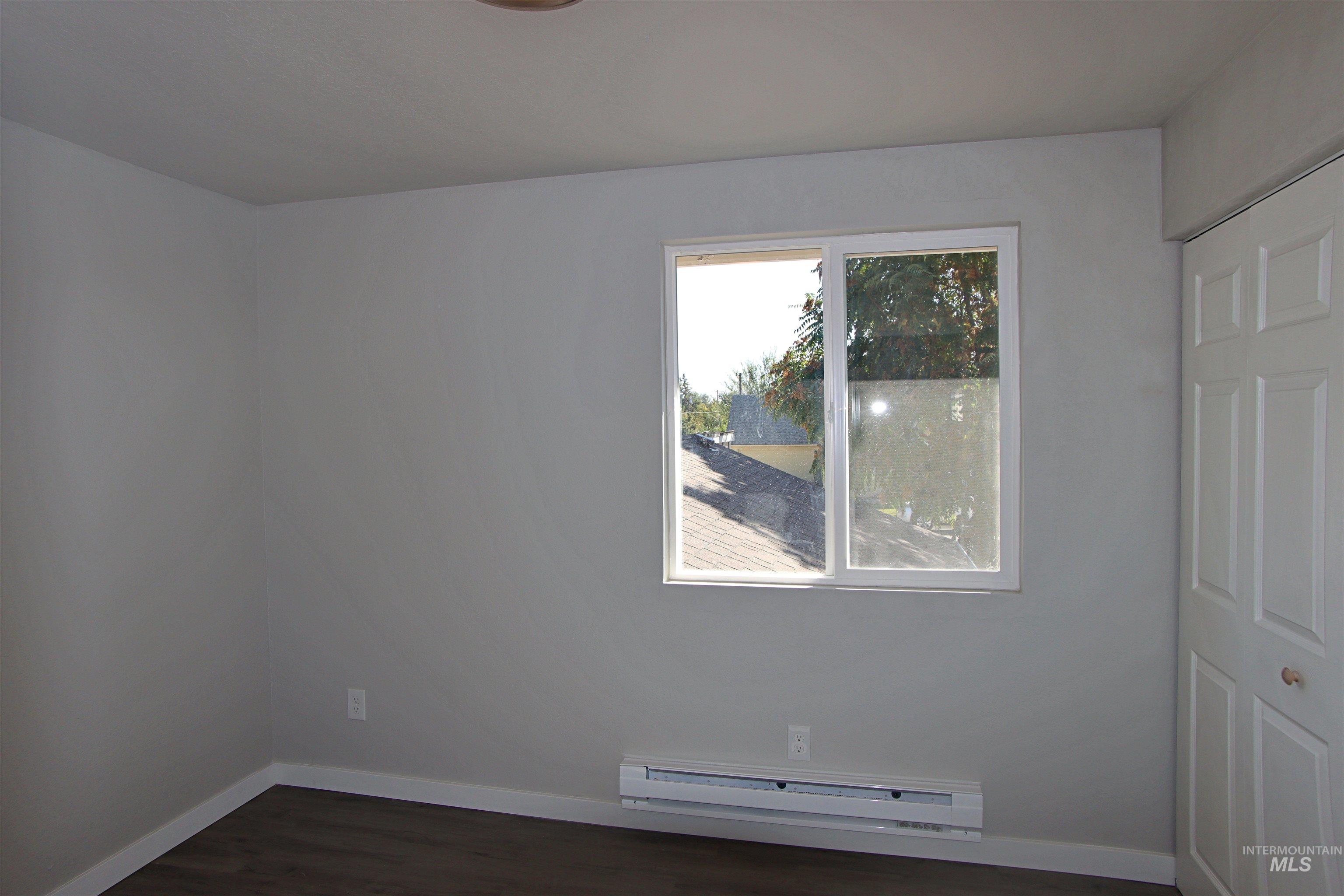 2427 Cherry St Property Photo 9