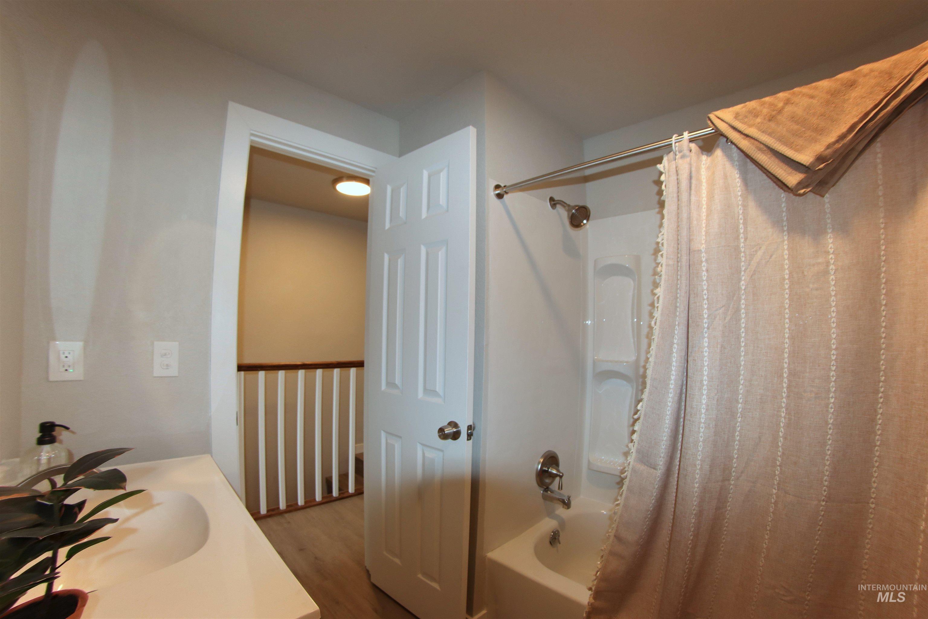 2427 Cherry St Property Photo 10