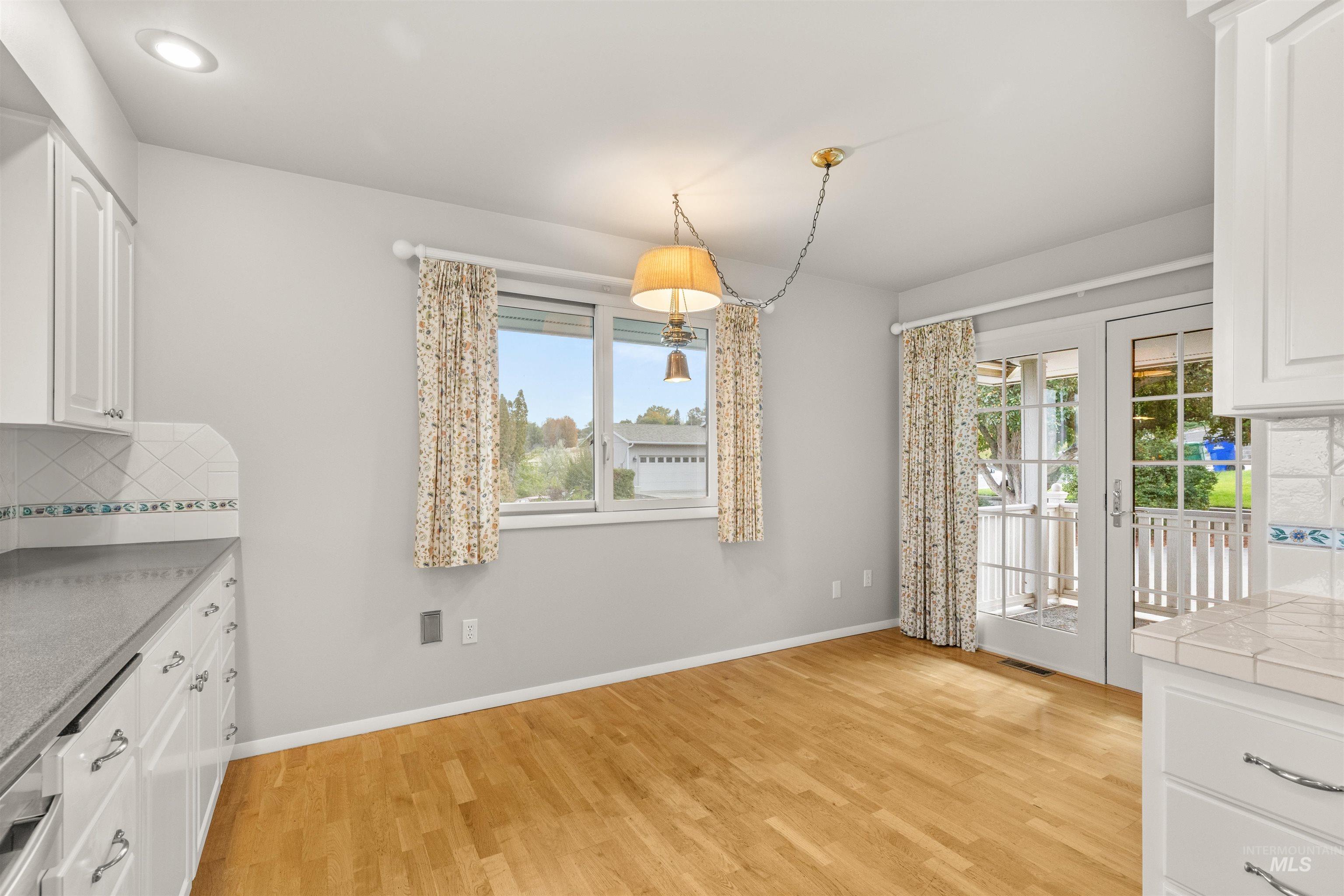 2956 Mayfair Ridge Property Photo 8