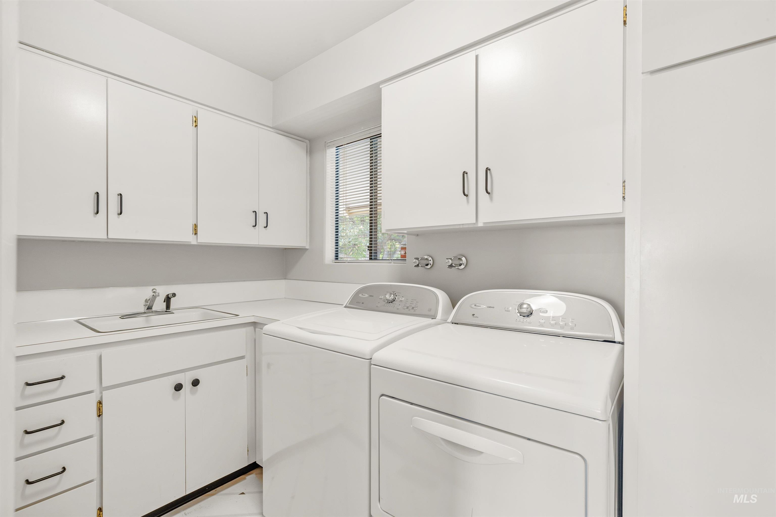 2956 Mayfair Ridge Property Photo 12