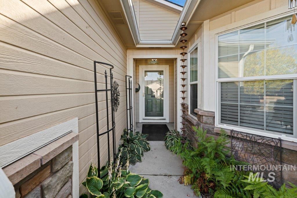 1118 Mcintosh St Property Photo 24
