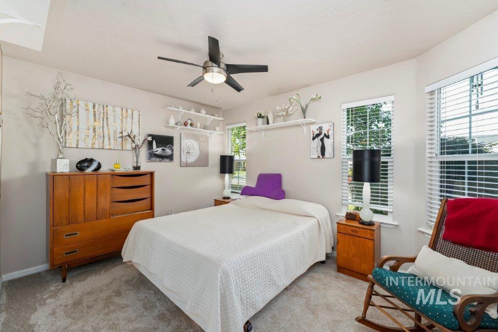 1118 Mcintosh St Property Photo 32