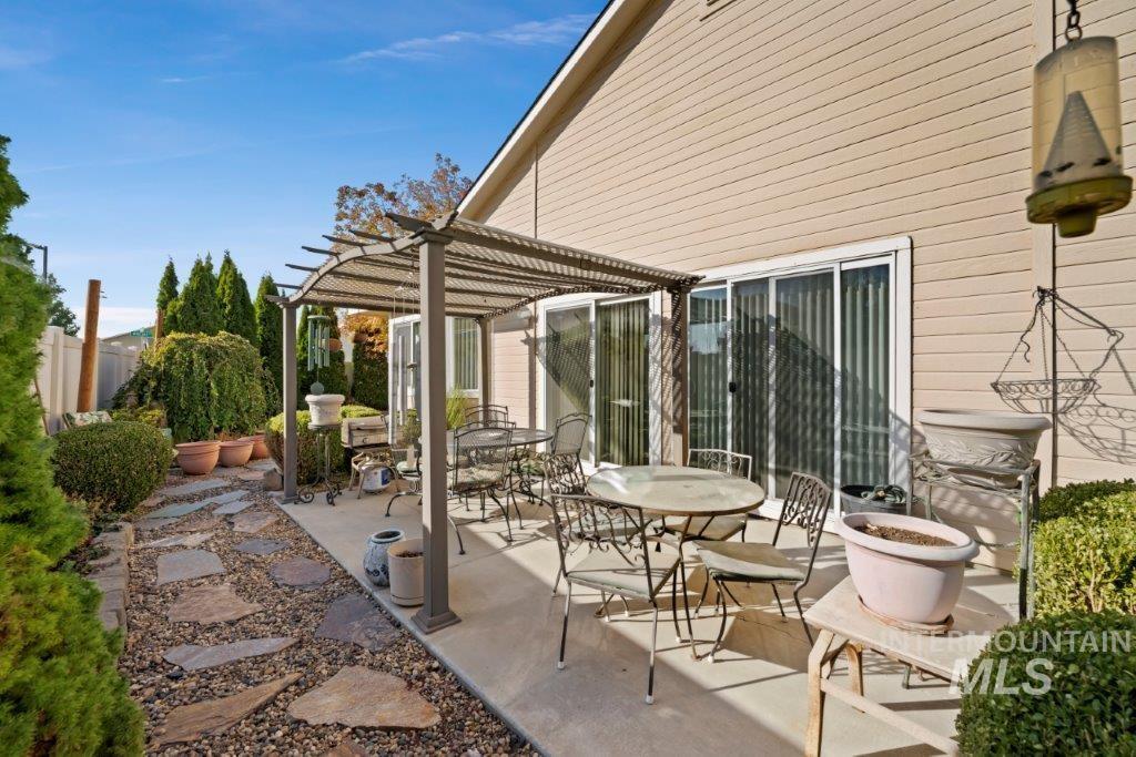 1118 Mcintosh St Property Photo 36