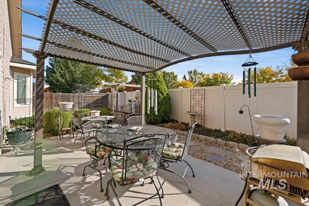 1118 Mcintosh St Property Photo 43
