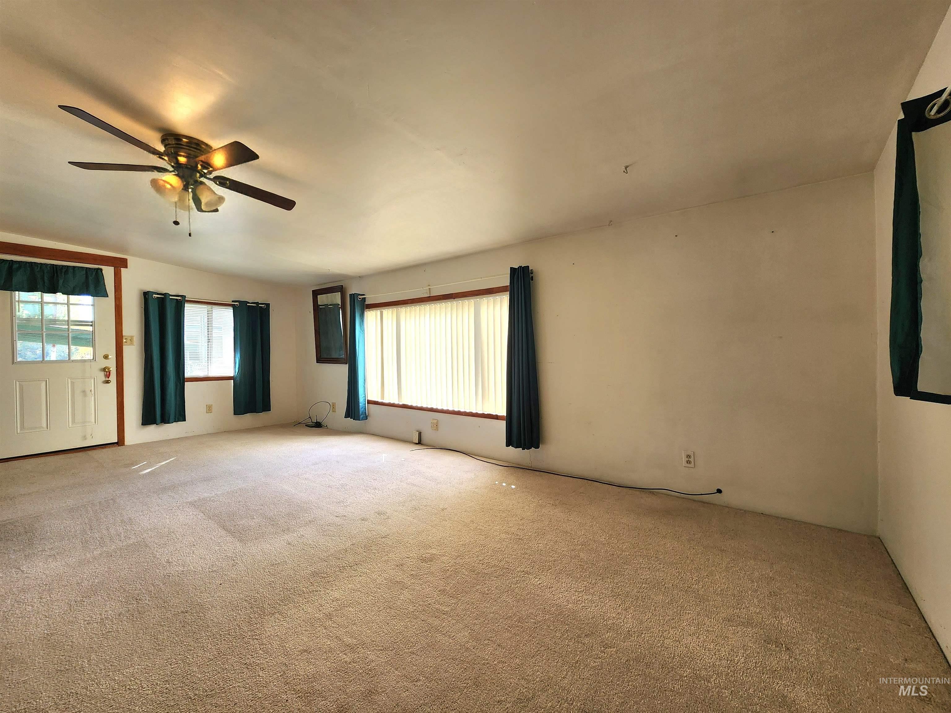 3100 Alden Rd #4 Property Photo 4