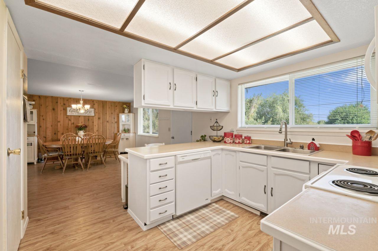 12247 Moss Lane Property Photo 11
