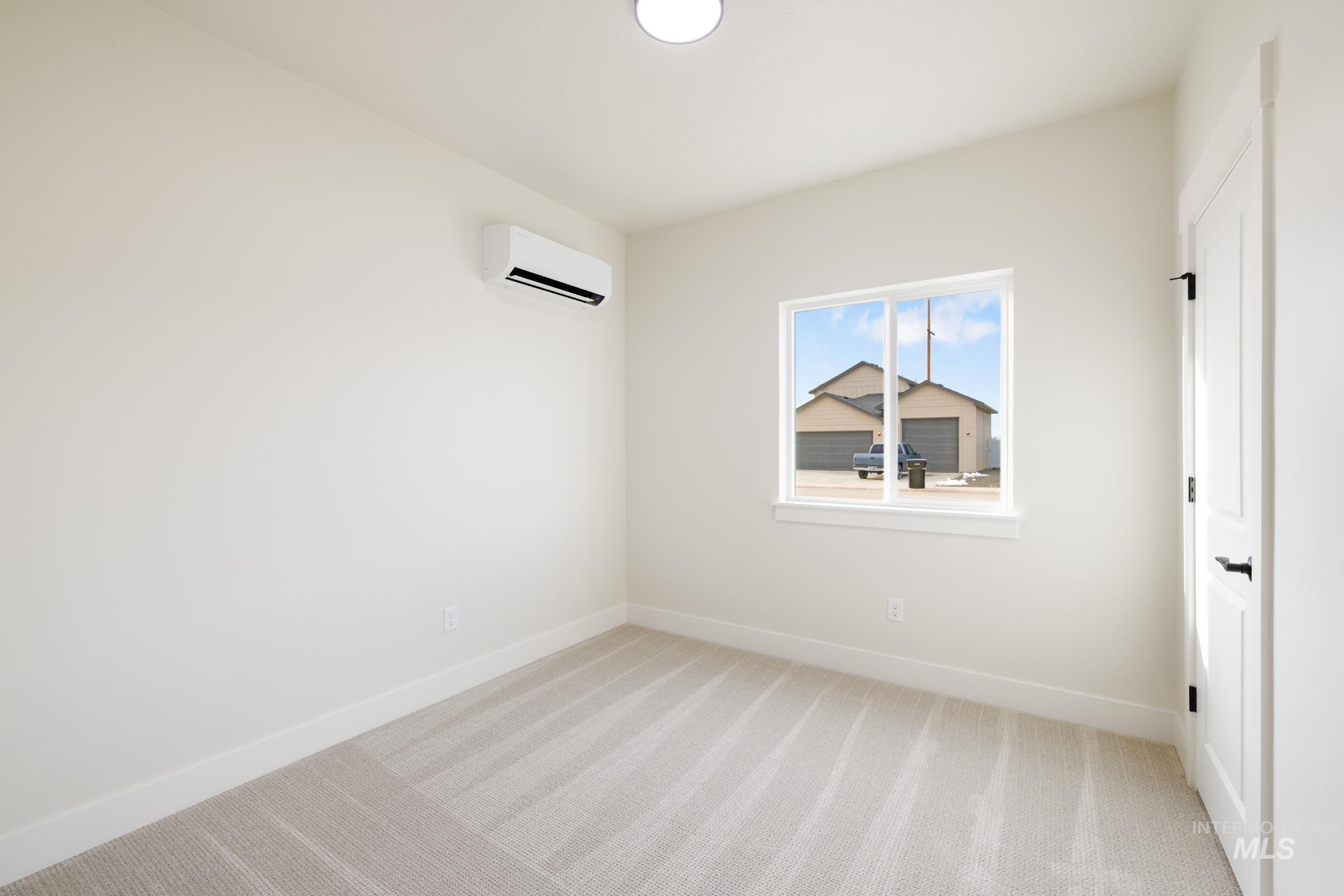 1530 Trail Way Property Photo 15