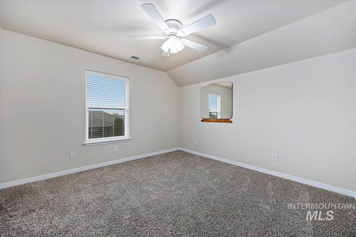 1020 Kelly Ave Property Photo 25
