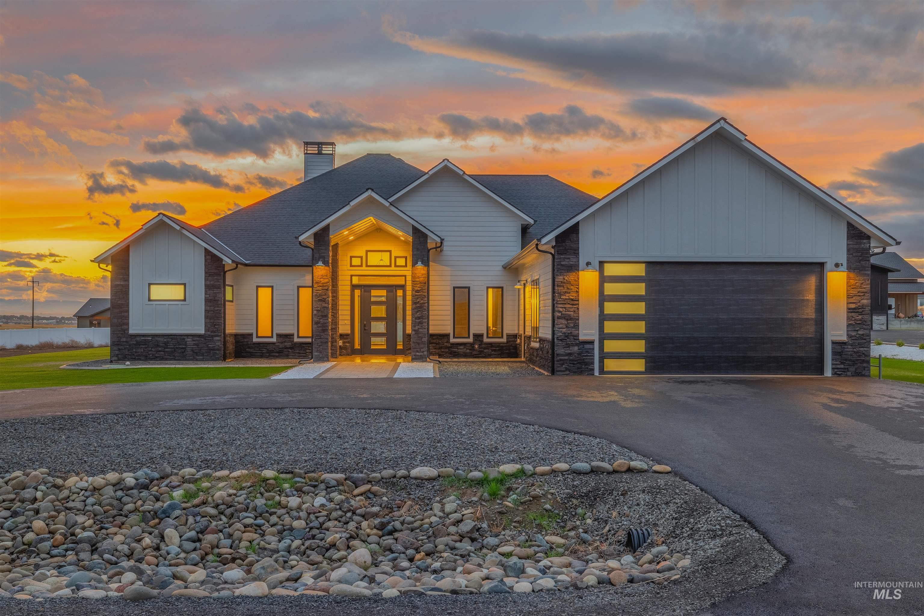 2112 Mountain Vista Ct Property Photo 1