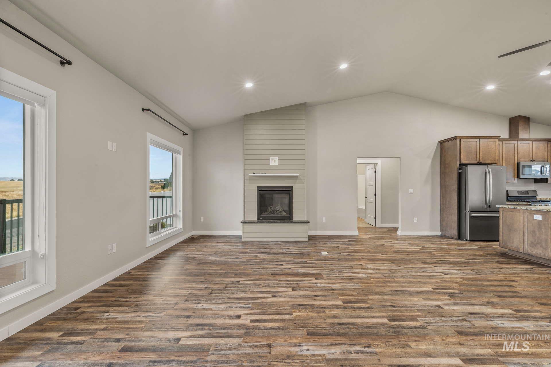 3220 Hidden Valley Loop Property Photo 6