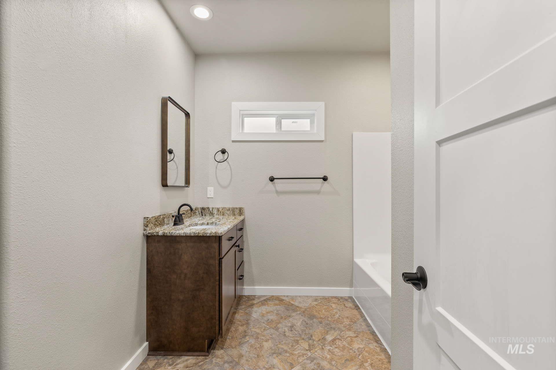 3220 Hidden Valley Loop Property Photo 14